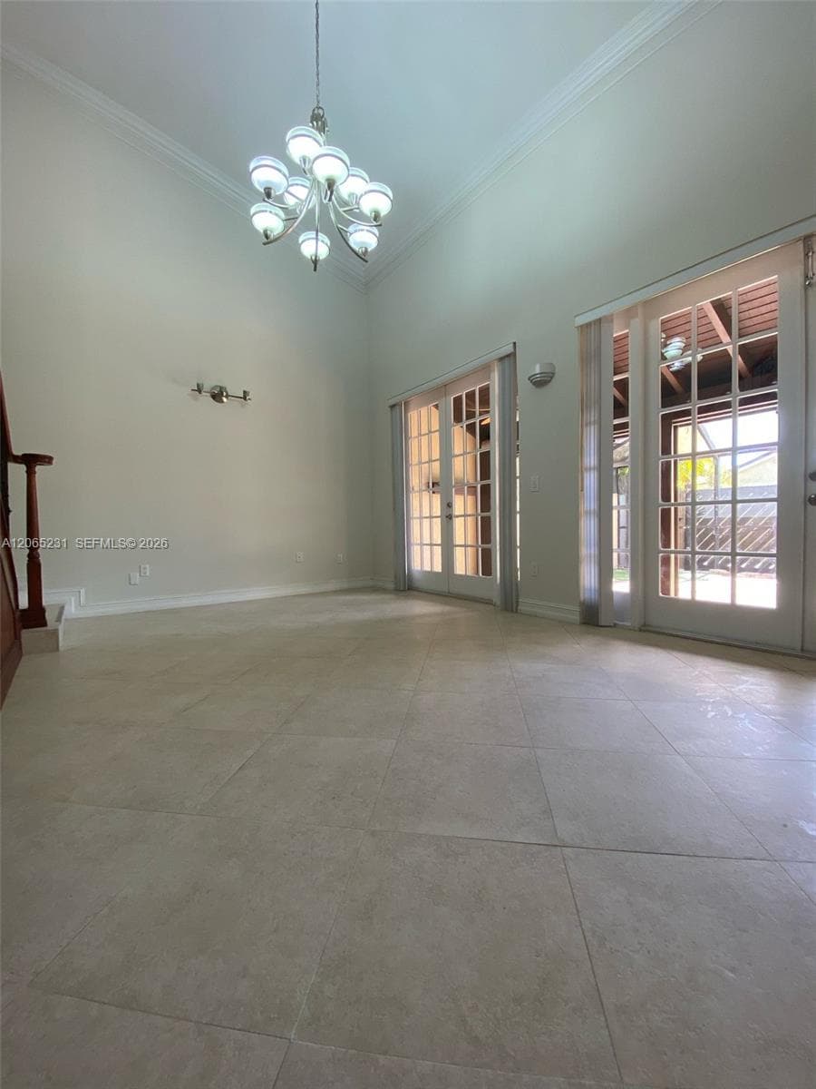12432 SW 94th Ln photo 4