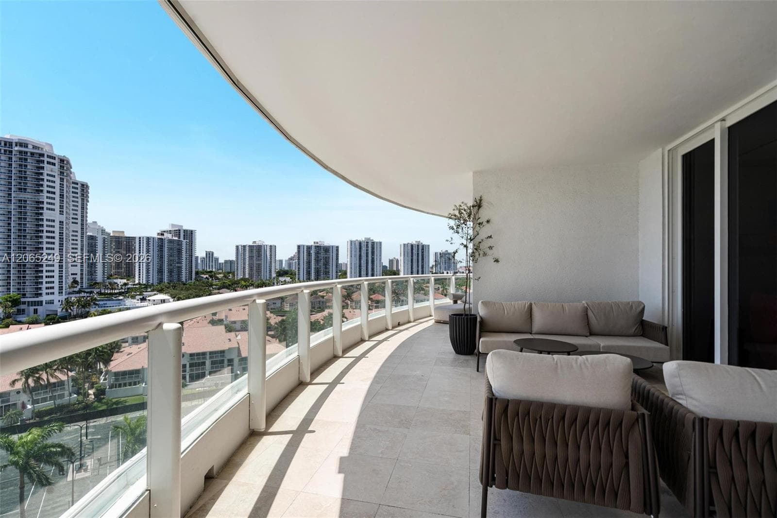 ATLANTIC III AT THE POINT · #1006 in Aventura - Photo 34