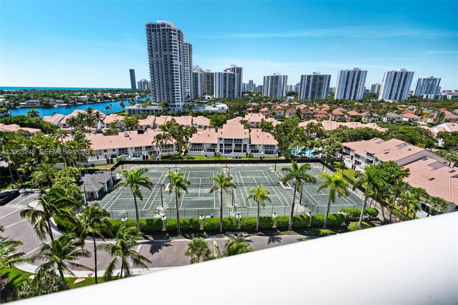 ATLANTIC III AT THE POINT · #1006 in Aventura - Photo 38