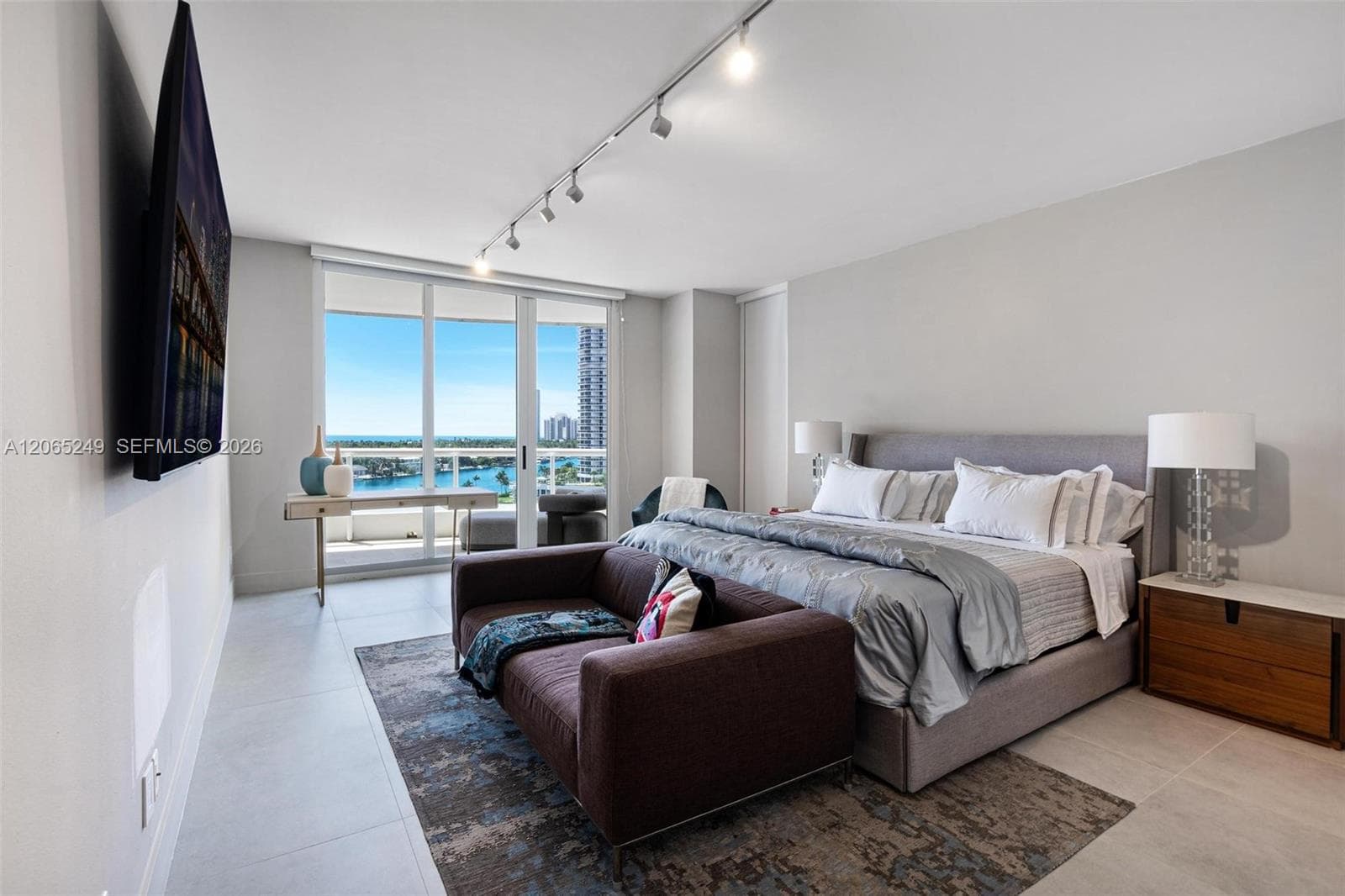 ATLANTIC III AT THE POINT · #1006 in Aventura - Photo 18
