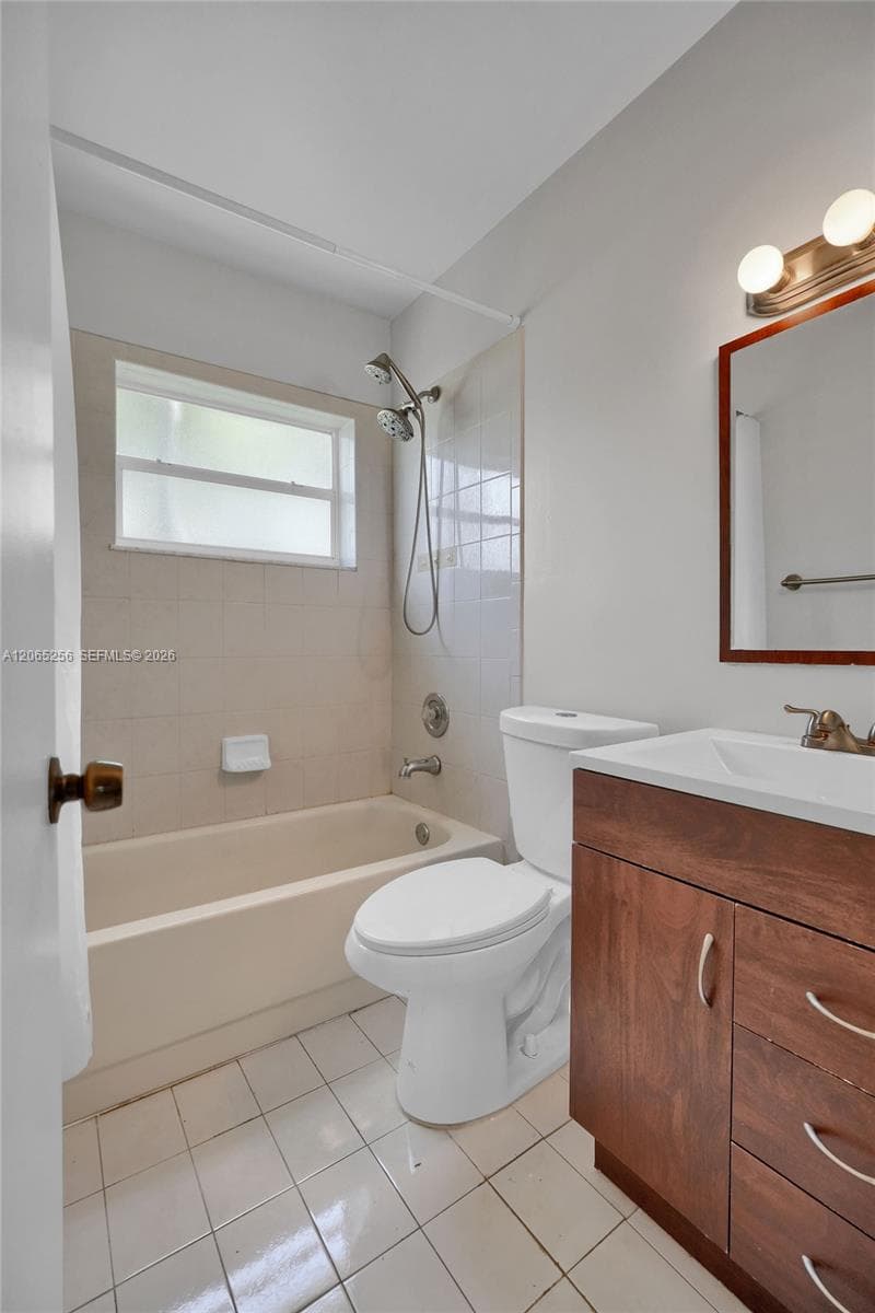 2nd Bathroom