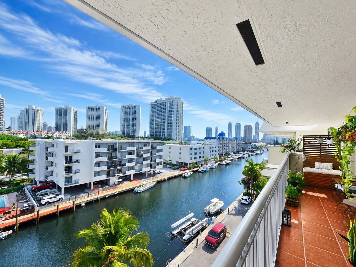BAYVIEW POINT SOUTH CONDO · #605 in North Miami Beach - Photo 1