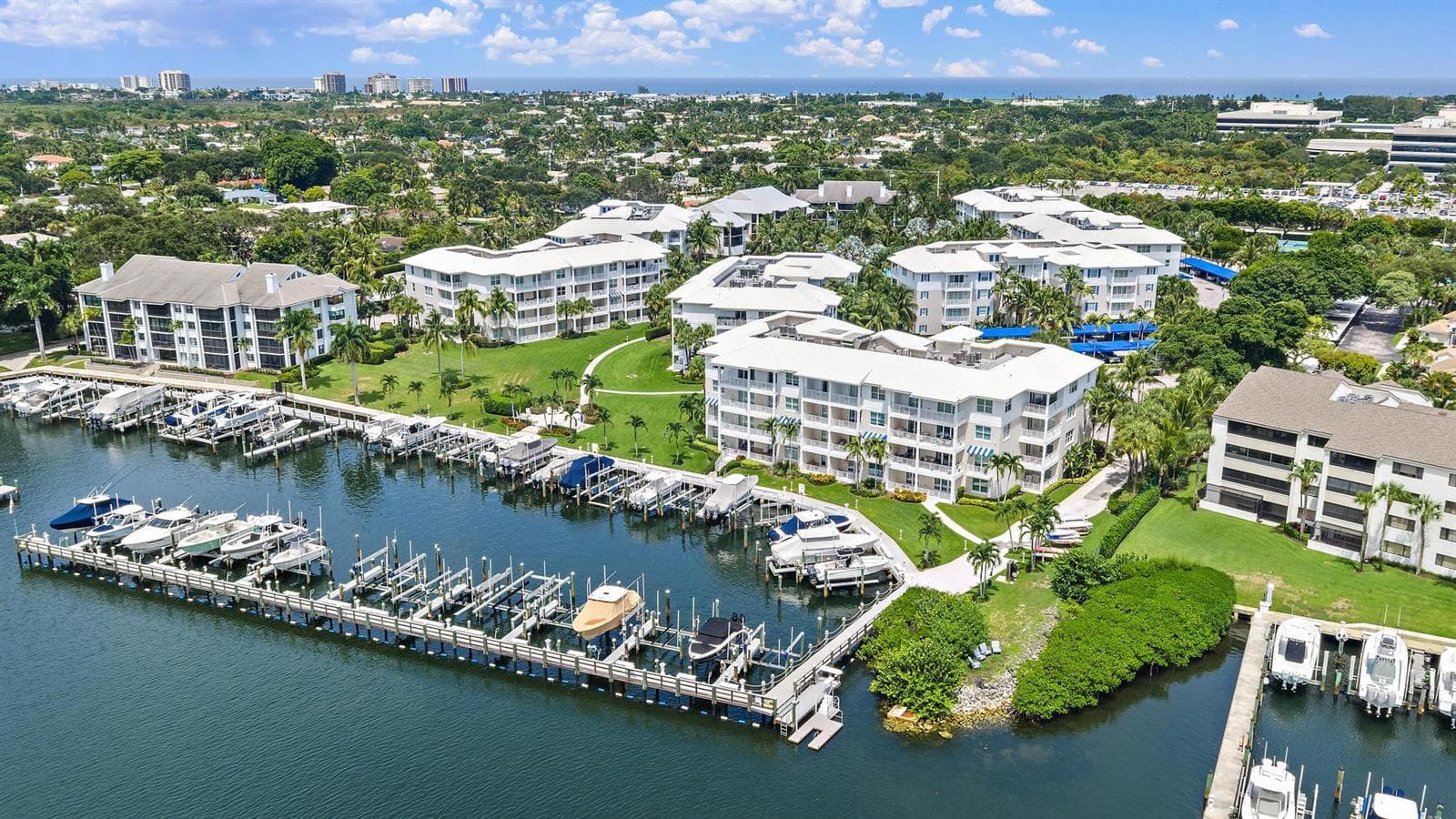 411 Bay Colony Dr N-36