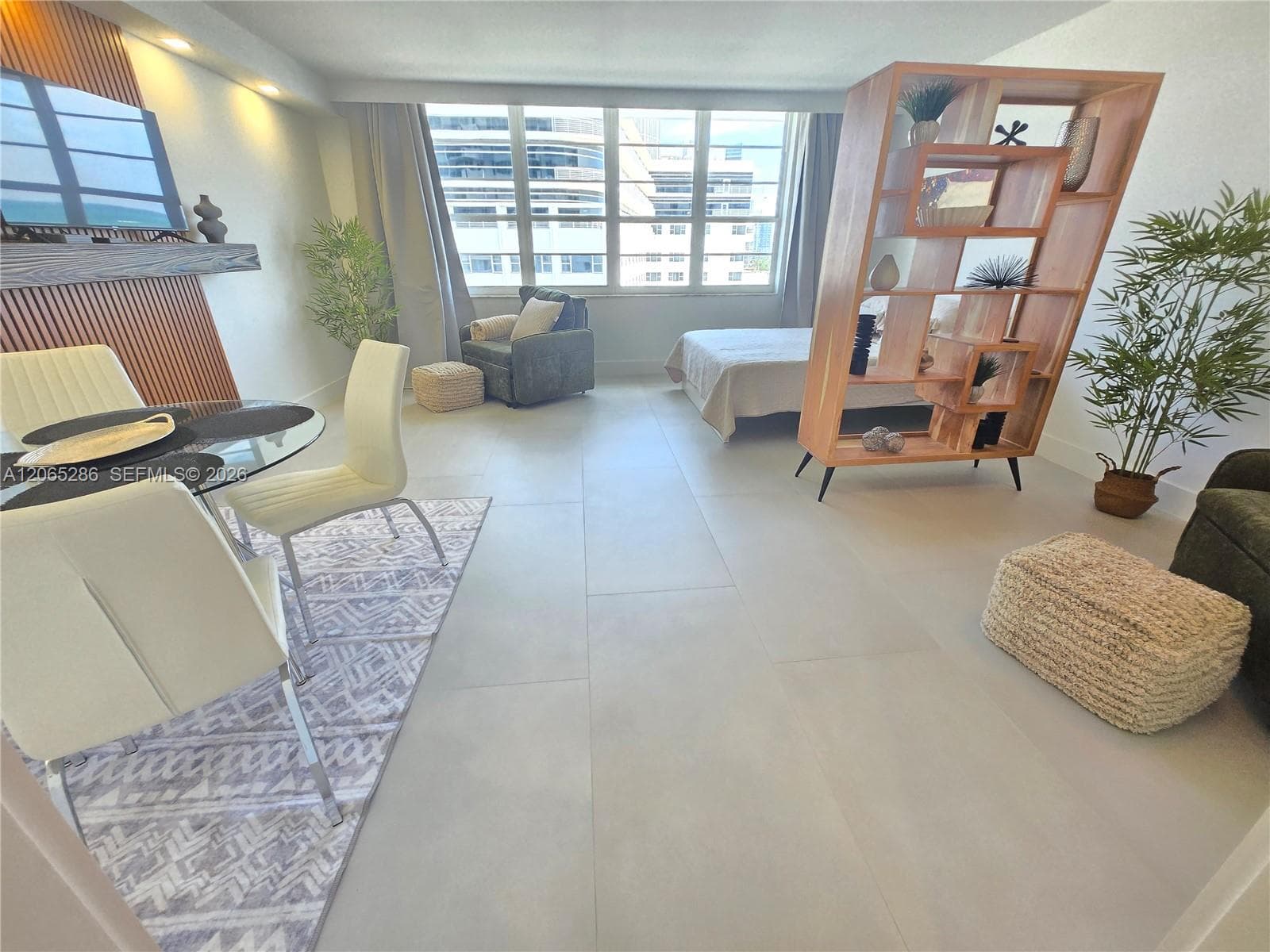 The Decoplage · #931 in Miami Beach - Photo 3