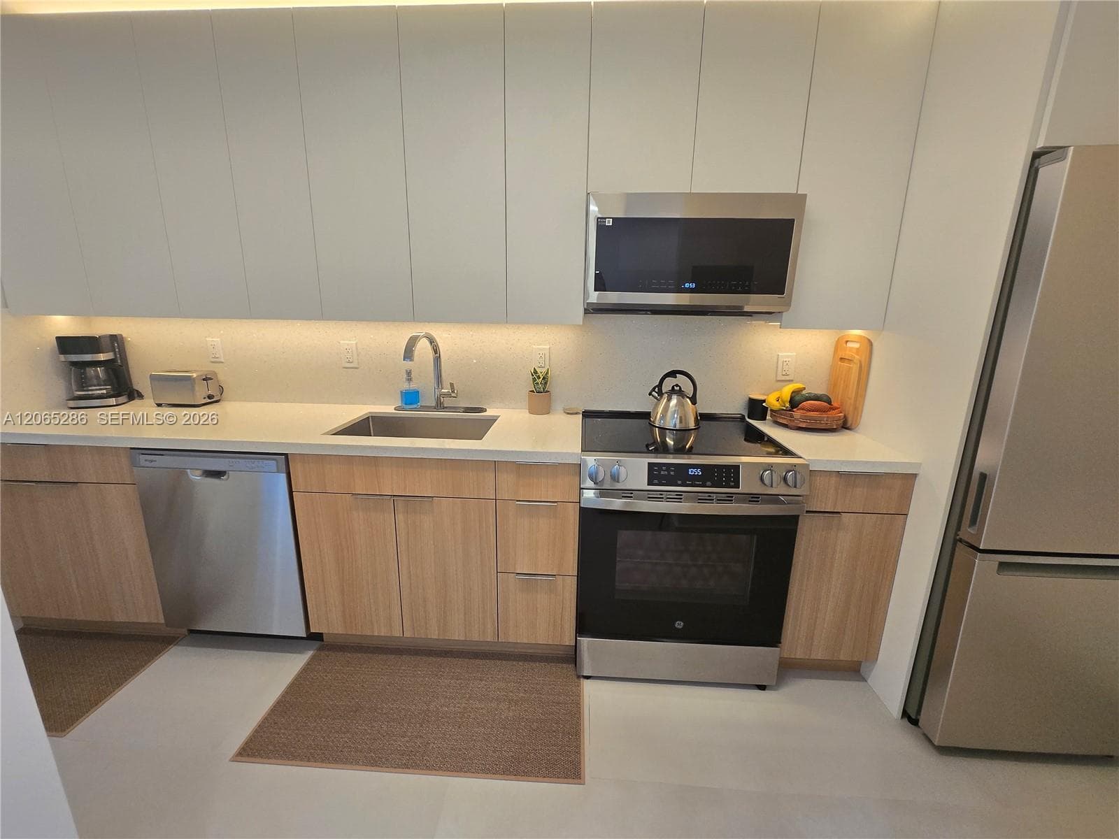 The Decoplage · #931 in Miami Beach - Photo 10