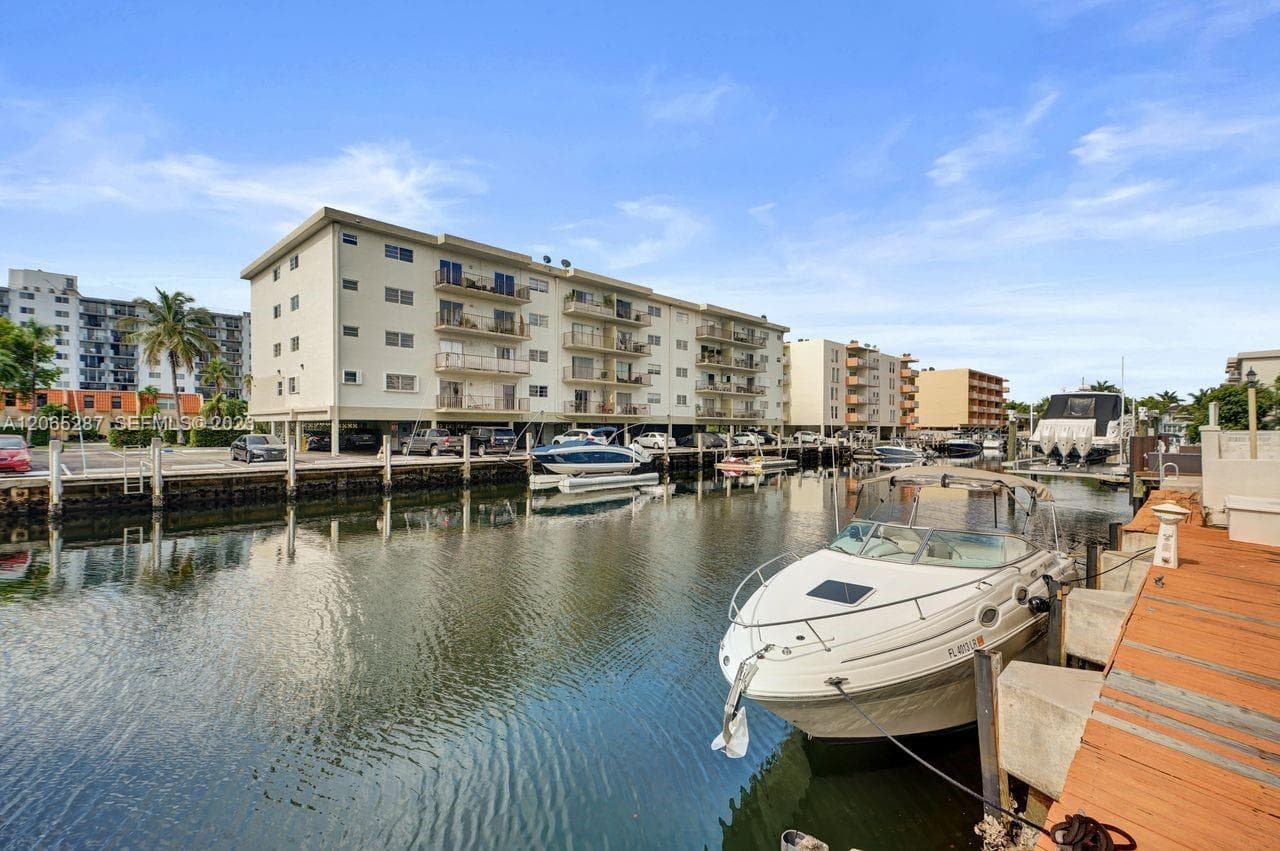 SUNNY SHORES CONDO · #301 in North Miami Beach - Photo 42