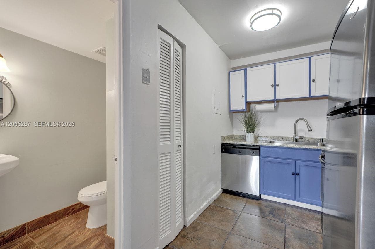 SUNNY SHORES CONDO · #301 in North Miami Beach - Photo 16
