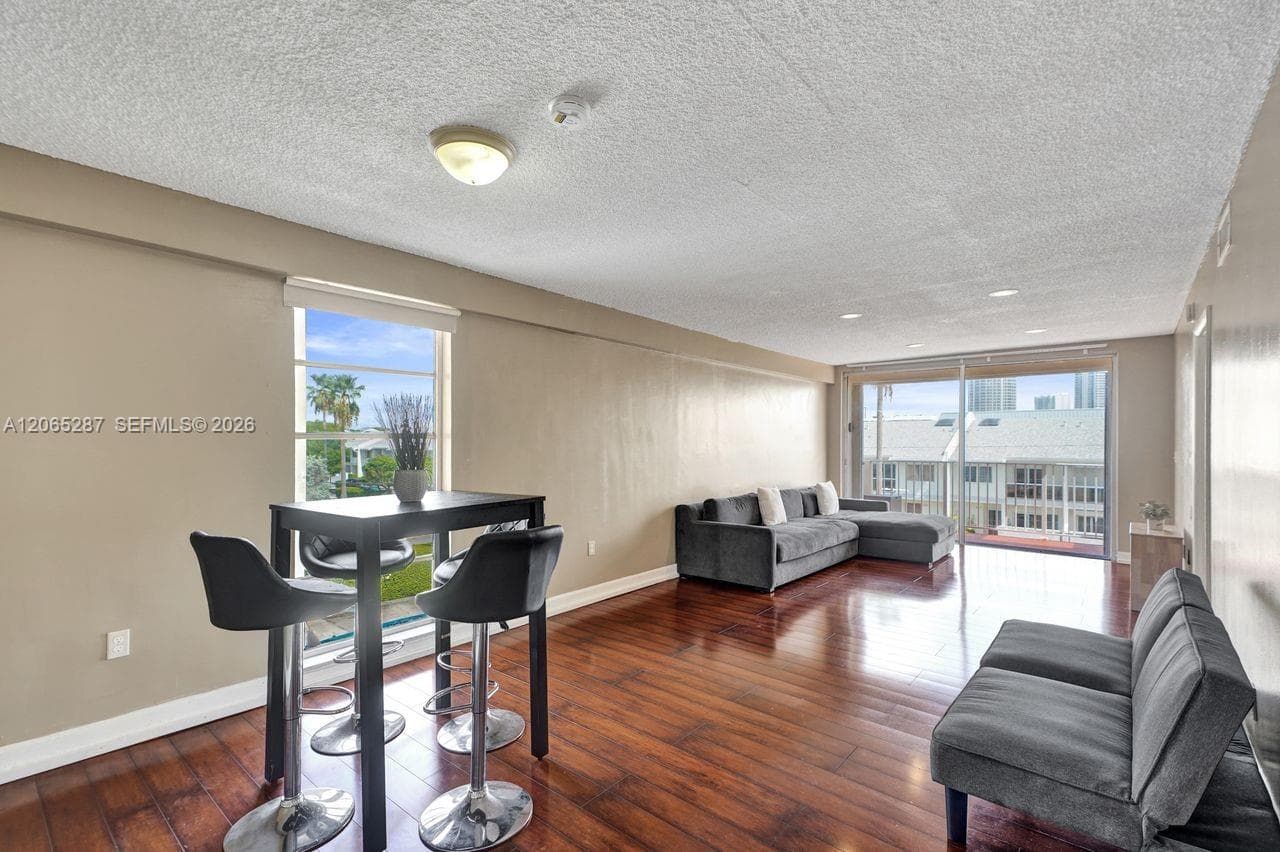 SUNNY SHORES CONDO · #301 in North Miami Beach - Photo 1