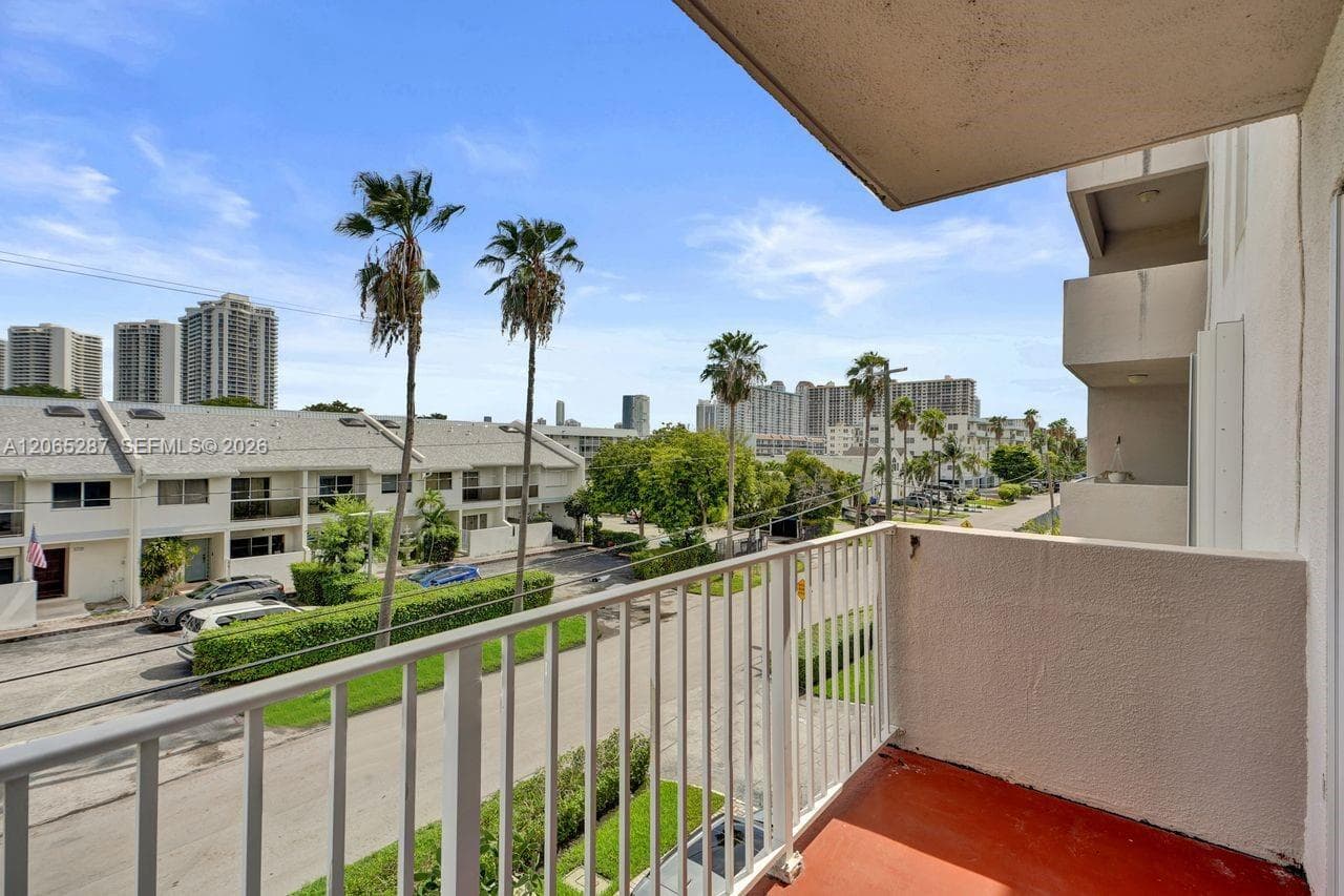 SUNNY SHORES CONDO · #301 in North Miami Beach - Photo 28