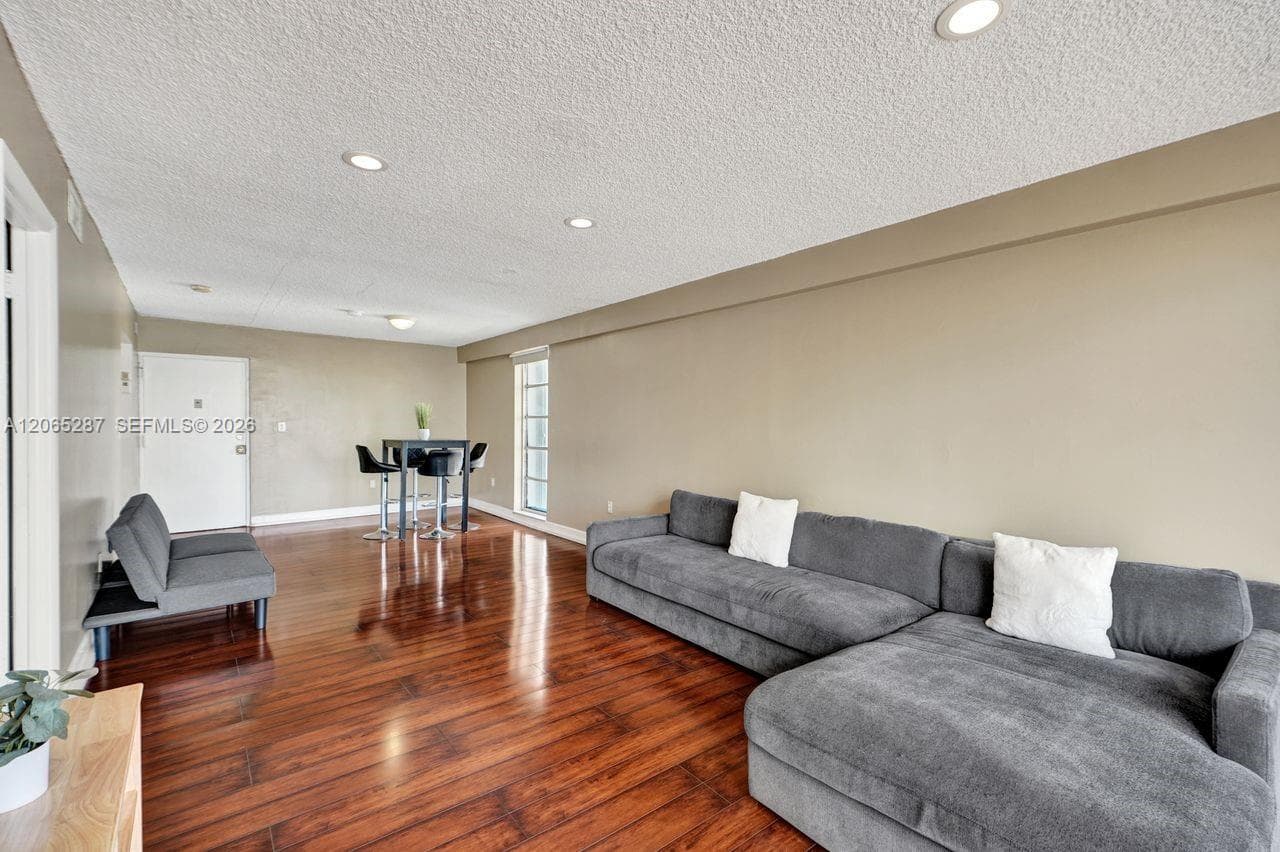 SUNNY SHORES CONDO · #301 in North Miami Beach - Photo 9