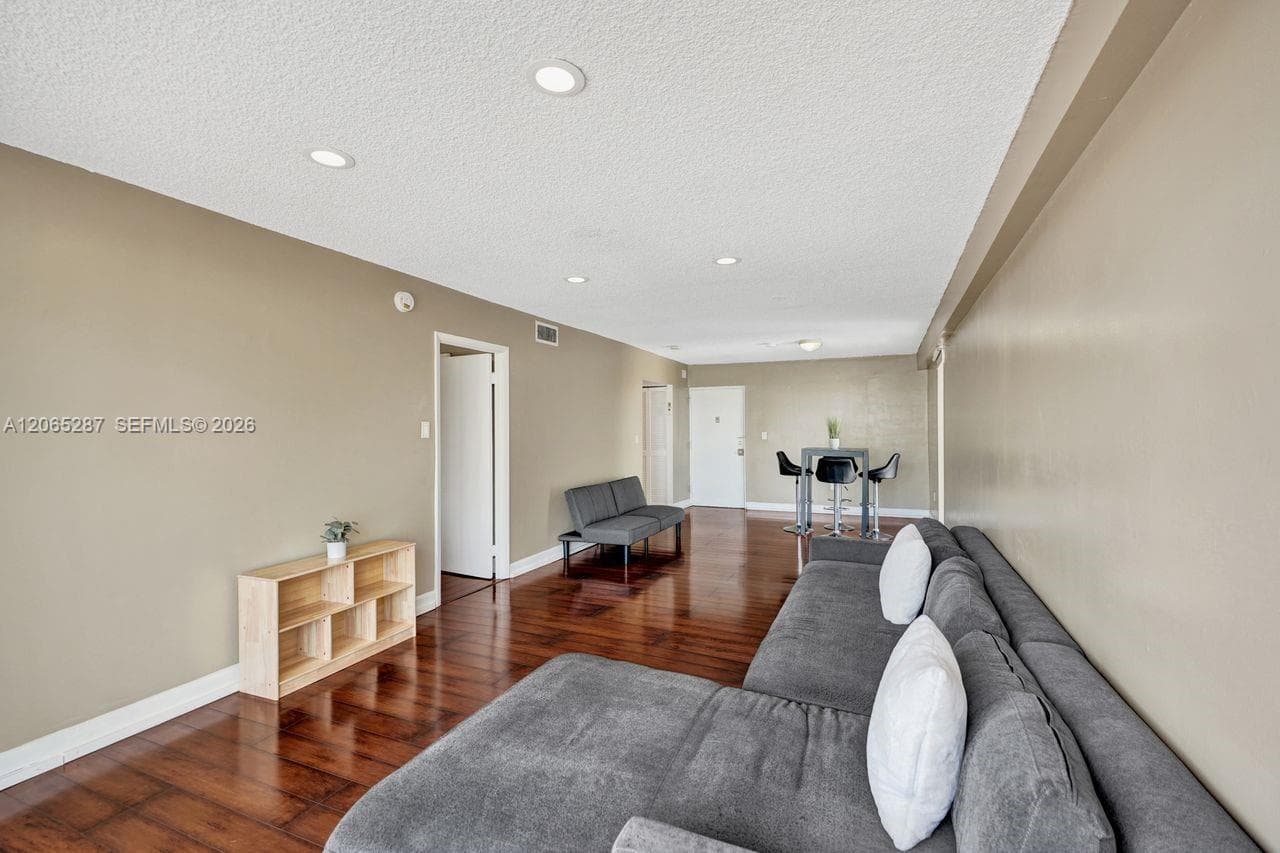 SUNNY SHORES CONDO · #301 in North Miami Beach - Photo 10