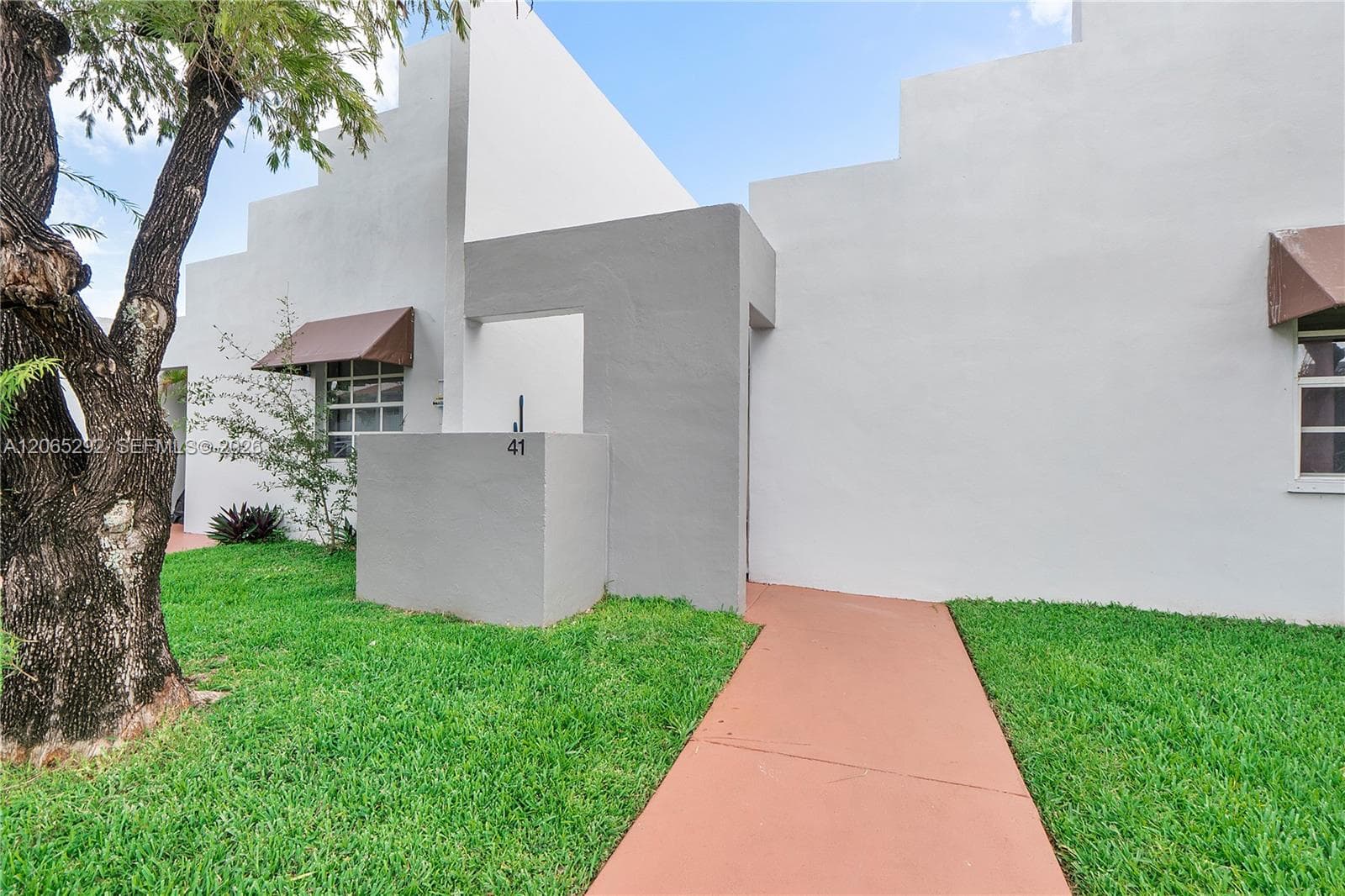 CHATEAUBLEAU AT HAMMOCKS · #41 in Miami - Photo 2