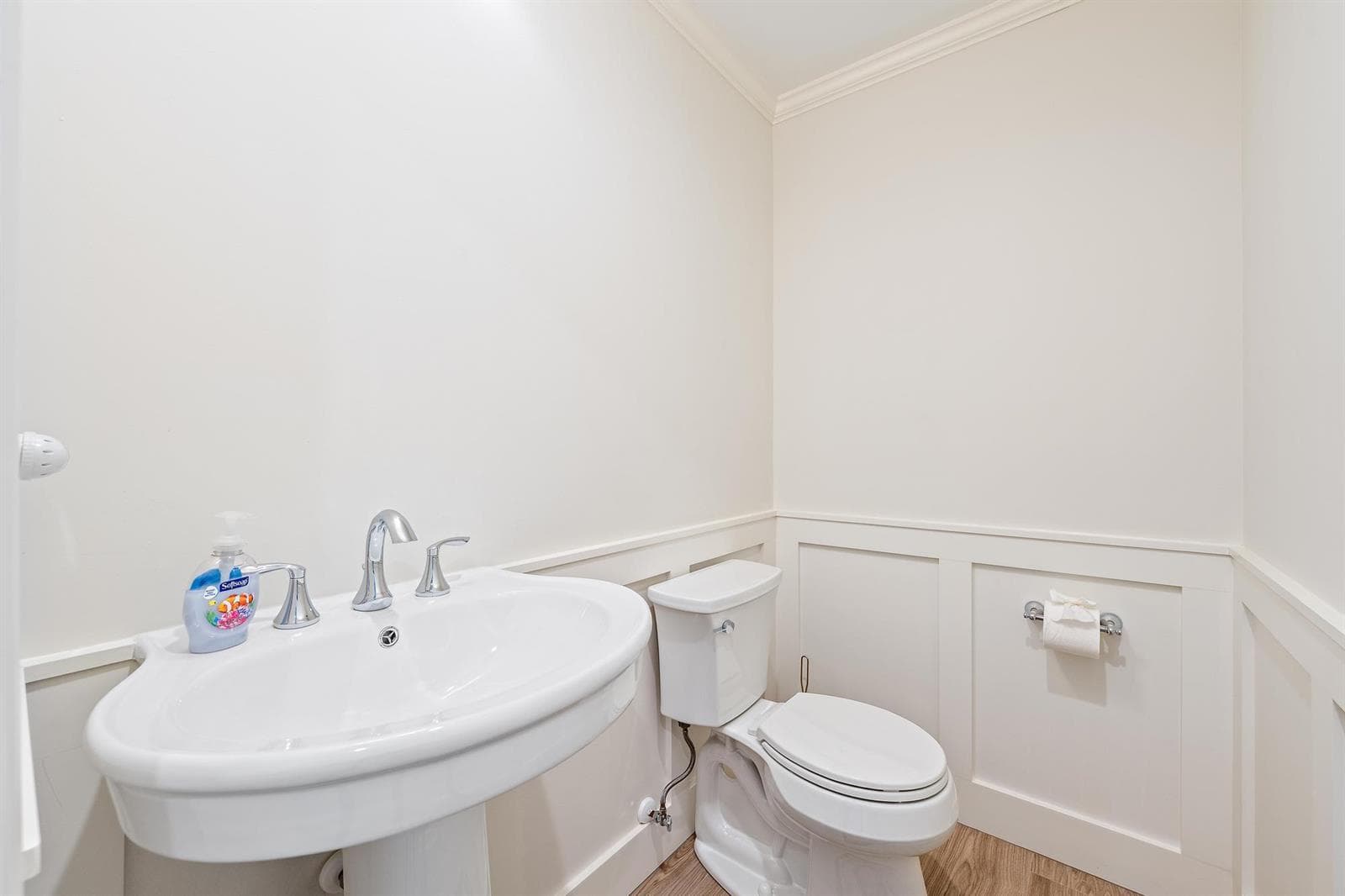 11785 Lake Shore Pl-19