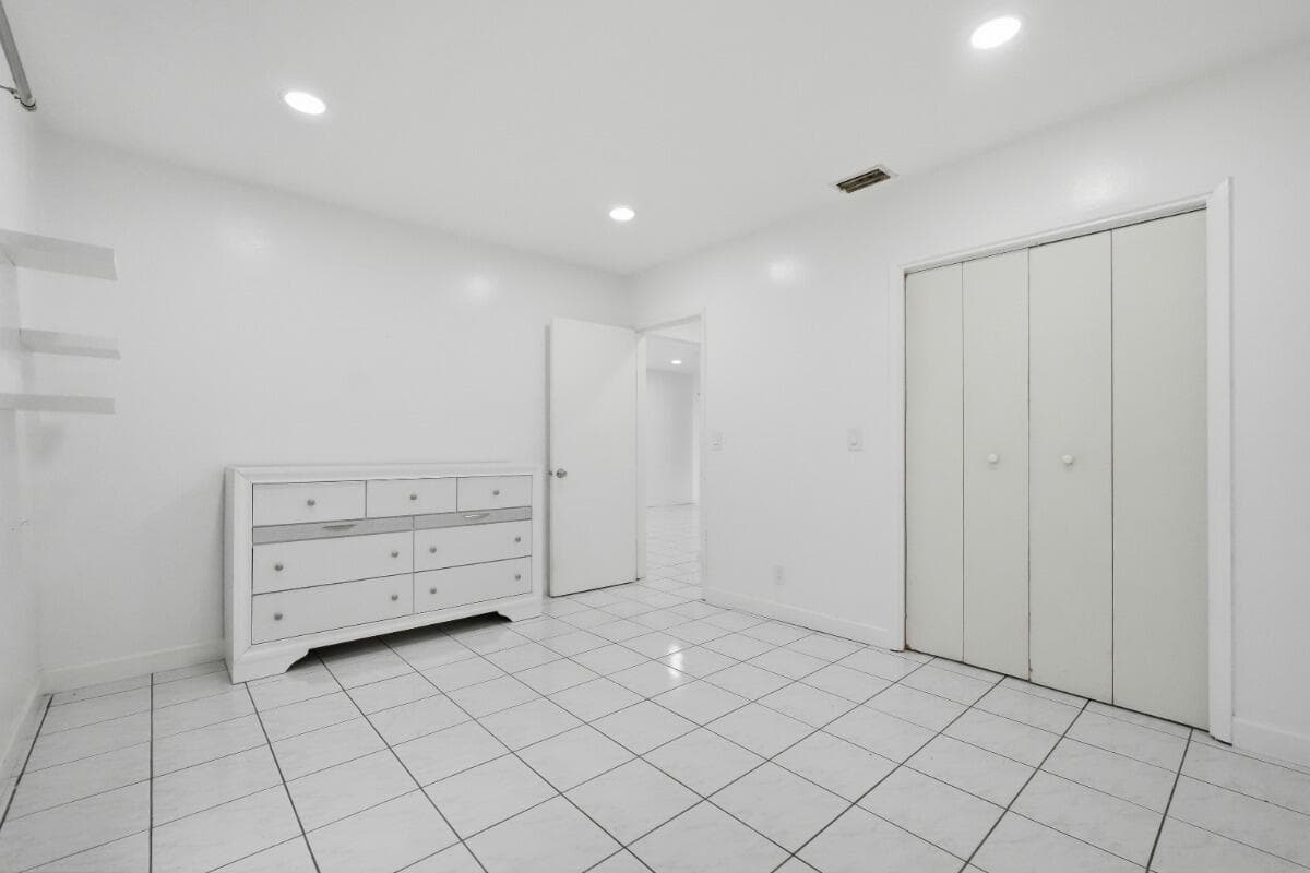 Bedroom