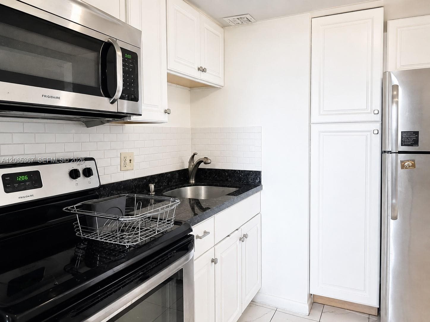 STRATFORD HOUSE · #608 in North Miami Beach - Photo 7