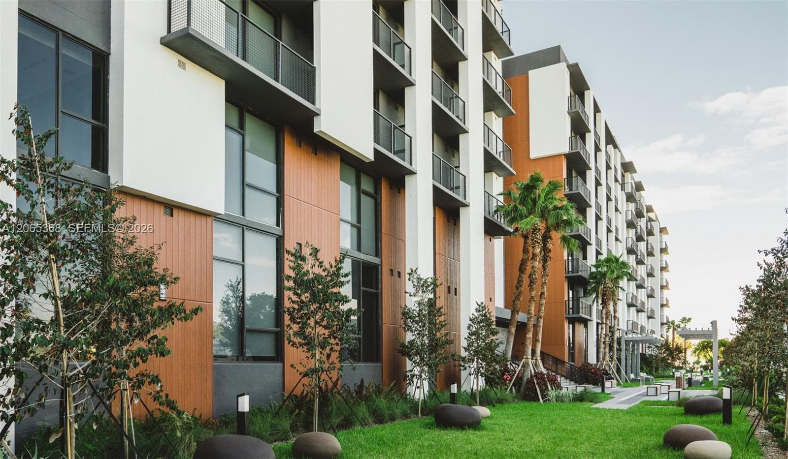 District Flagler Village · #1801 in Fort Lauderdale - Photo 55