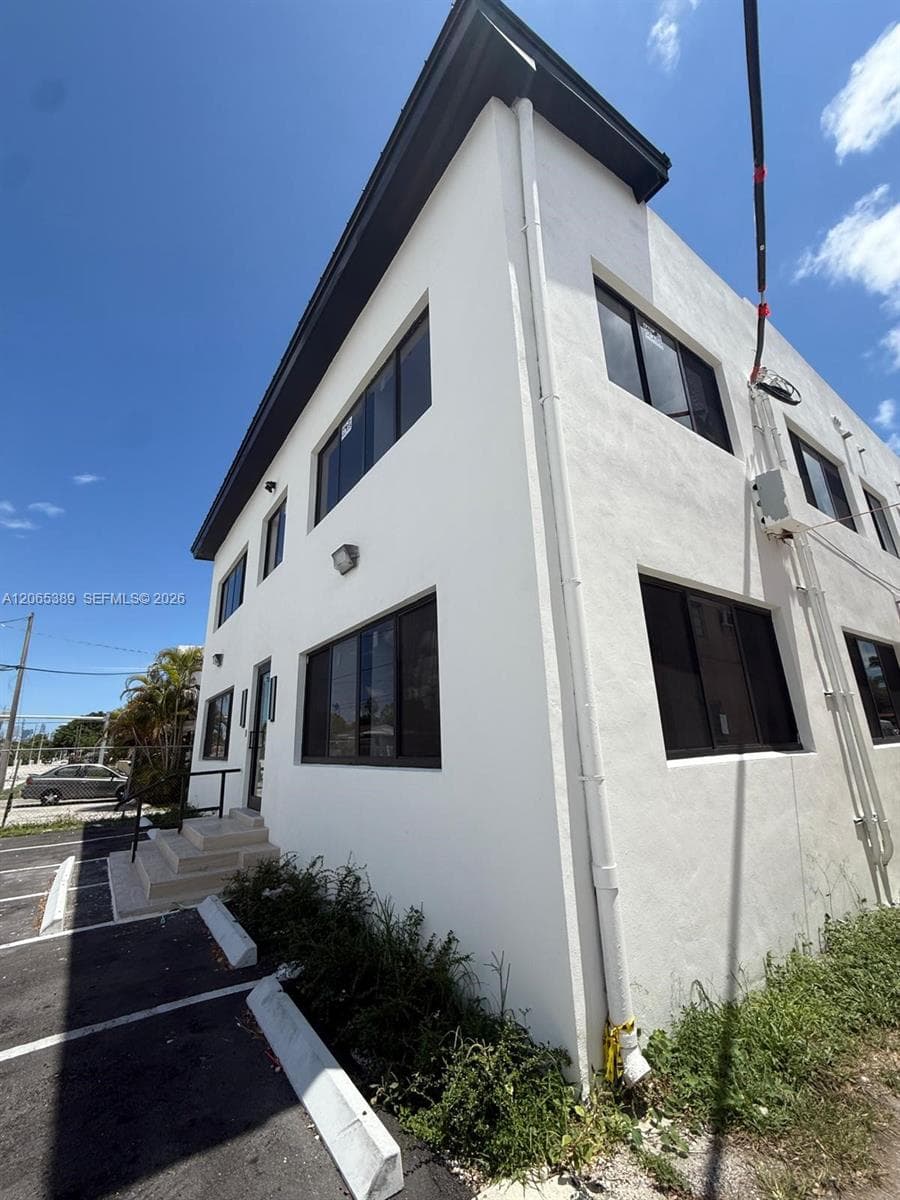 BEACON MANOR · #10 in Miami - Photo 6