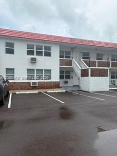 Low Rise 2 story building