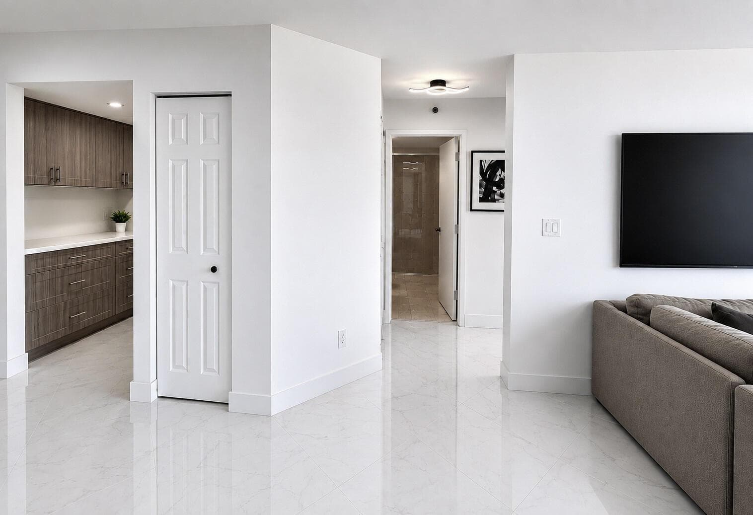 area between living and dining