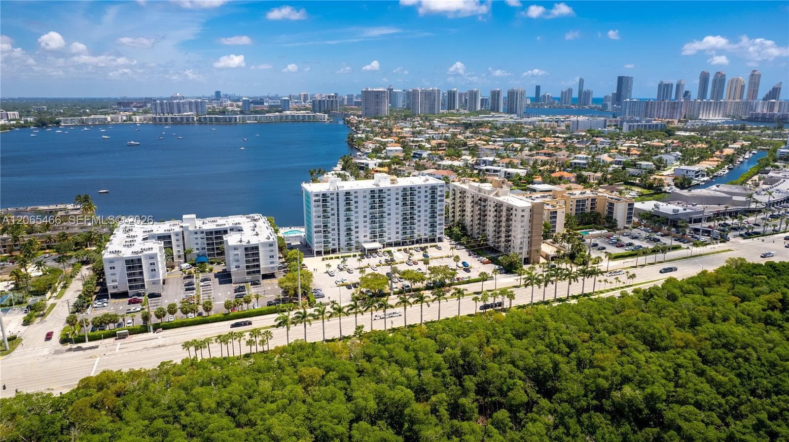 STRATFORD HOUSE CONDO · #1002 in North Miami Beach - Photo 4