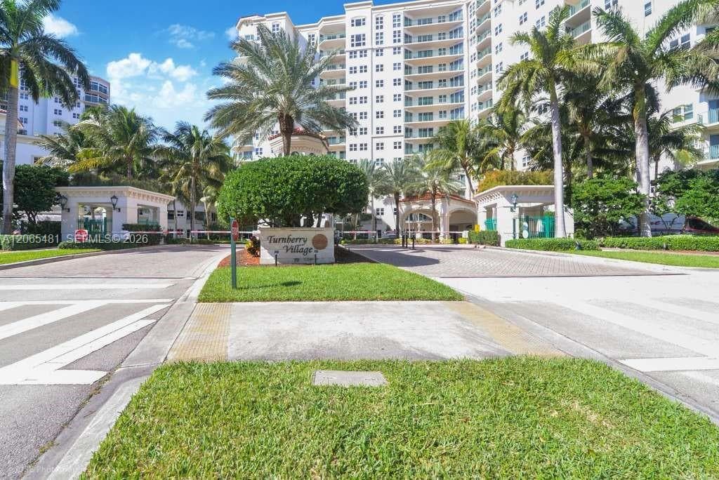 Turnberry Village North T · #612 in Aventura - Photo 28