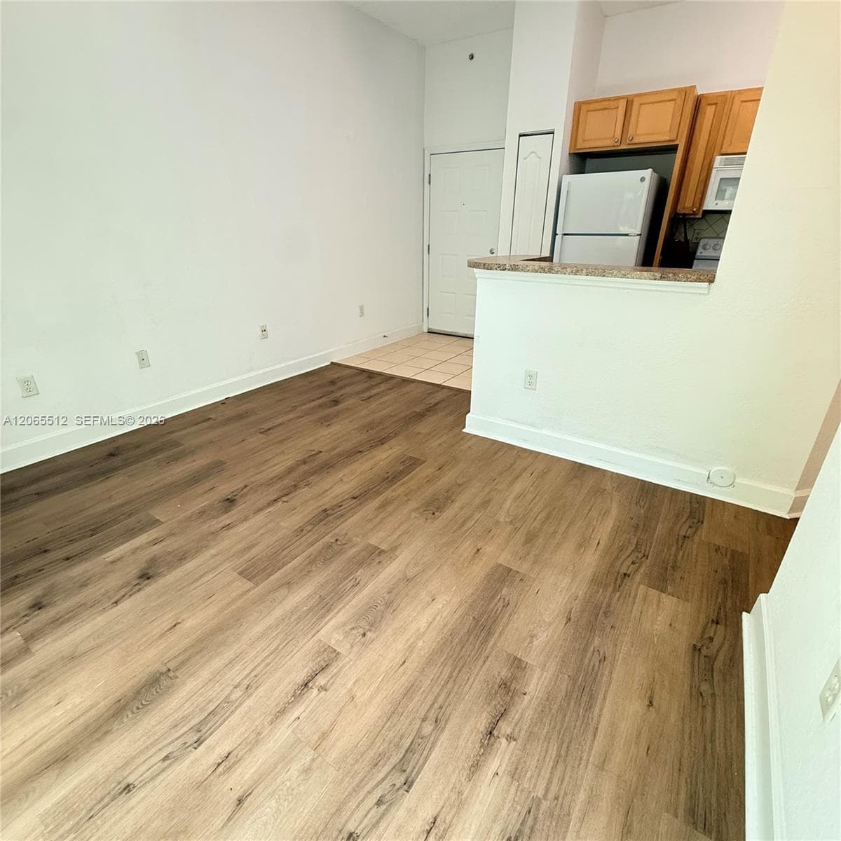 VALENCIA CONDO · #146 in South Miami - Photo 6