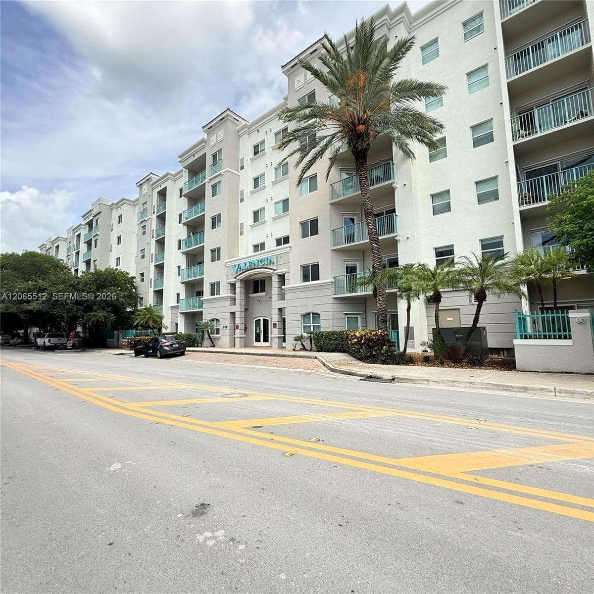 VALENCIA CONDO · #146 in South Miami - Photo 26