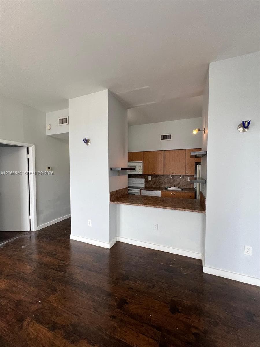 ROYAL PALMS CONDO · #111 in Hialeah - Photo 16