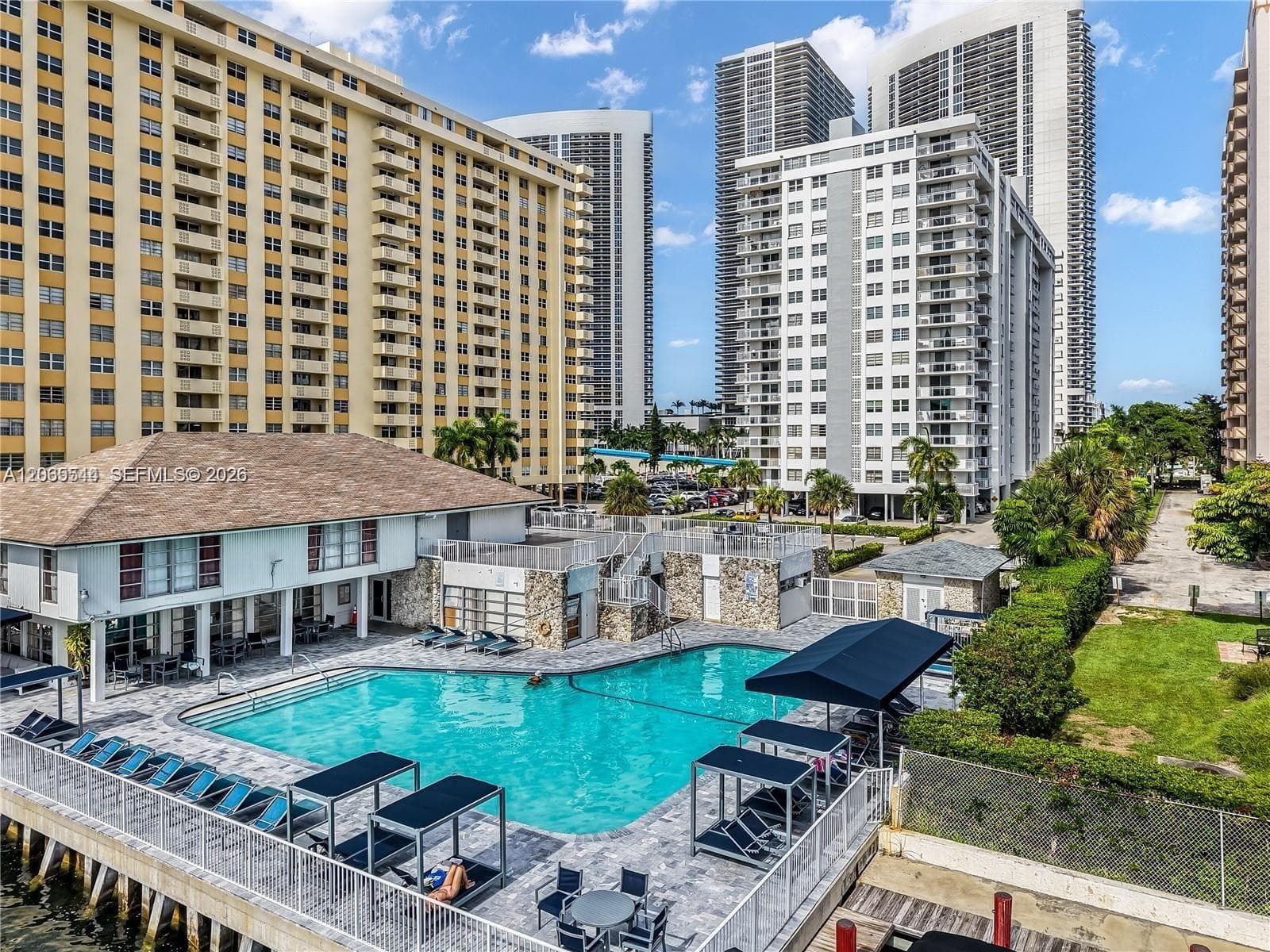 Plaza Towers South · #1505 in Hallandale Beach - Photo 3