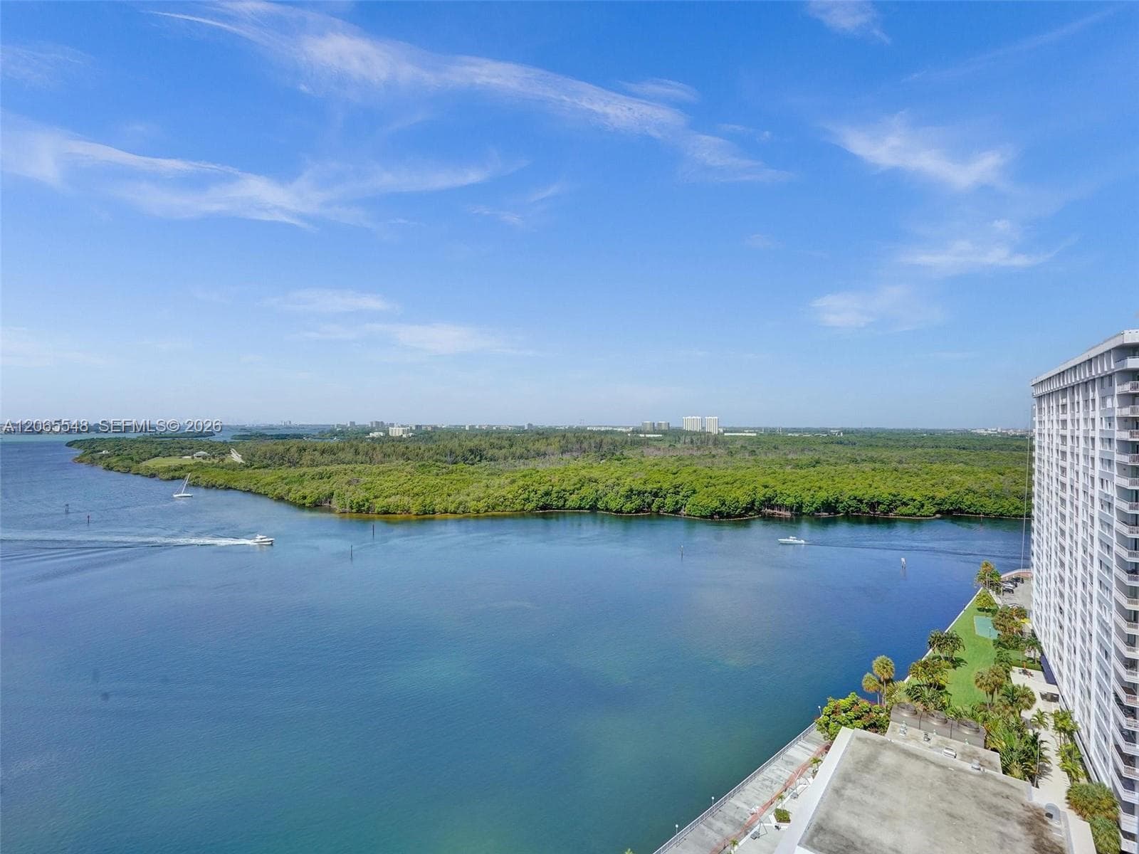 Arlen House · #1914 in Sunny Isles Beach - Photo 11