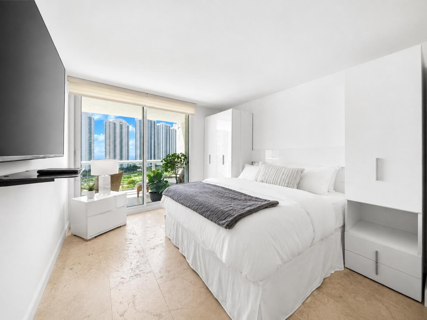 second bedroom