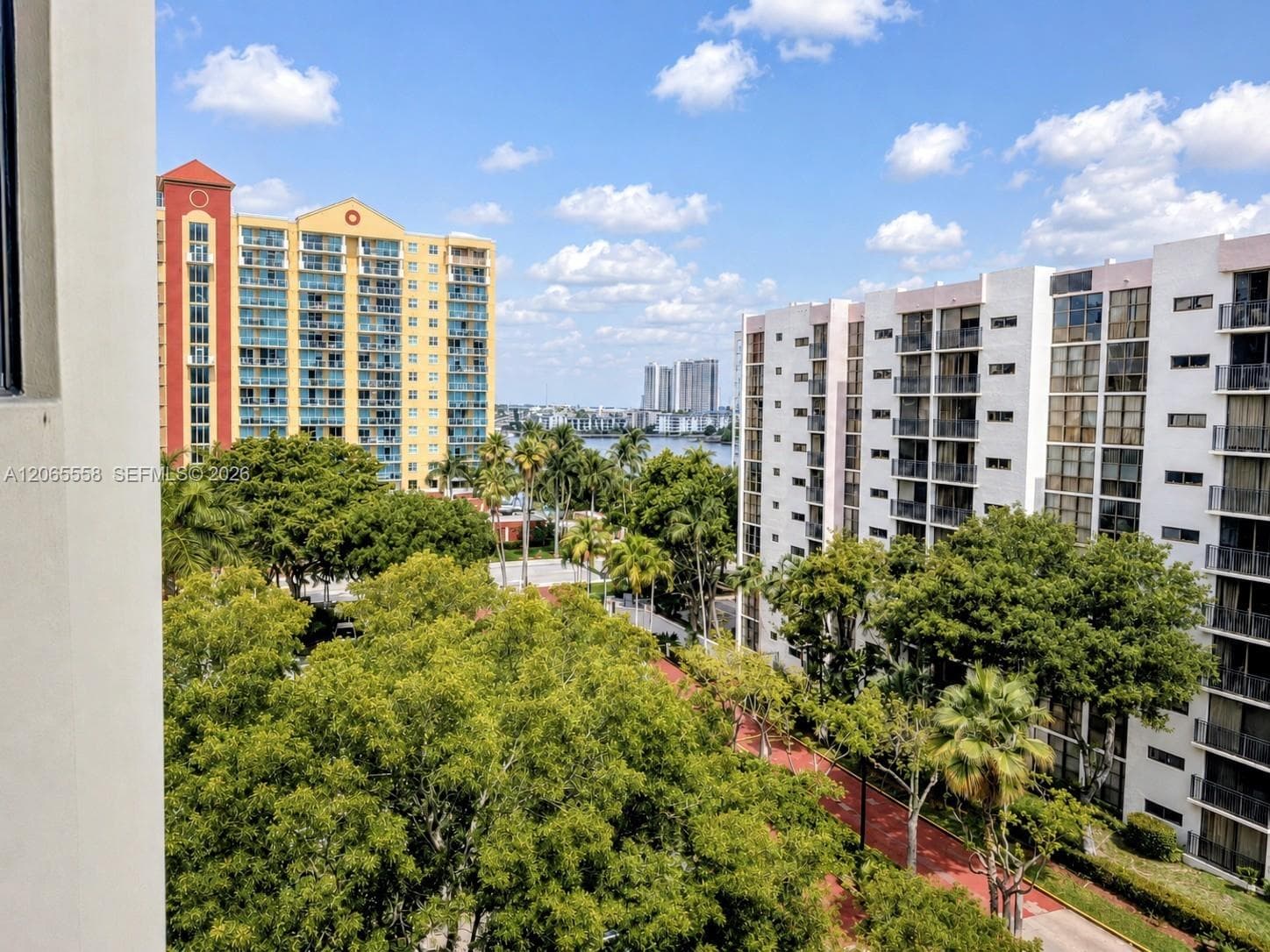PLAZA OF THE AMERICAS · #801 in Sunny Isles Beach - Photo 14