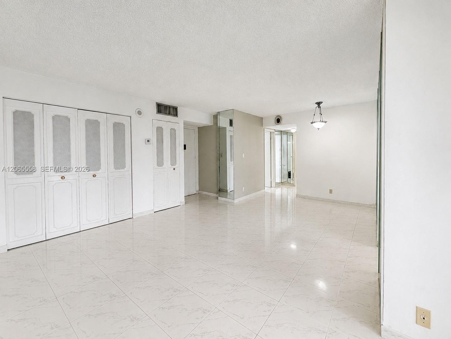 PLAZA OF THE AMERICAS · #801 in Sunny Isles Beach - Photo 4