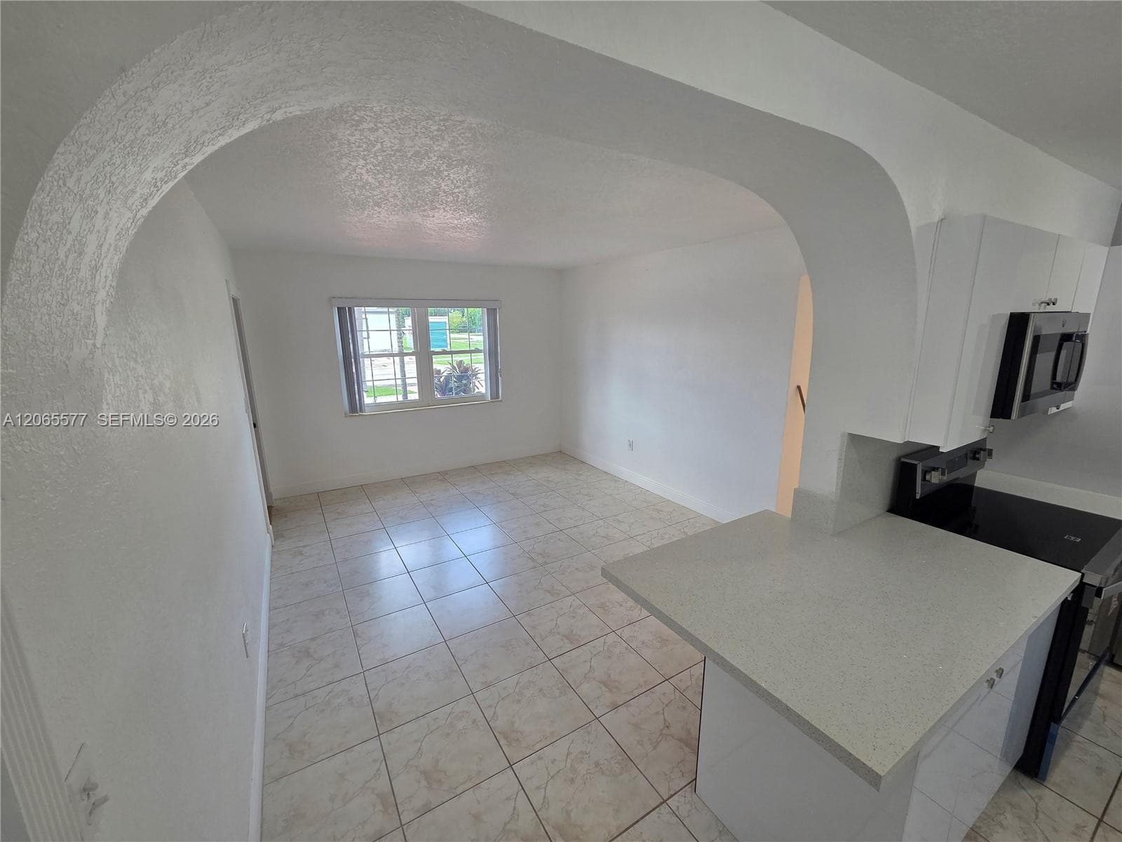 10500 SW 30th St photo 2