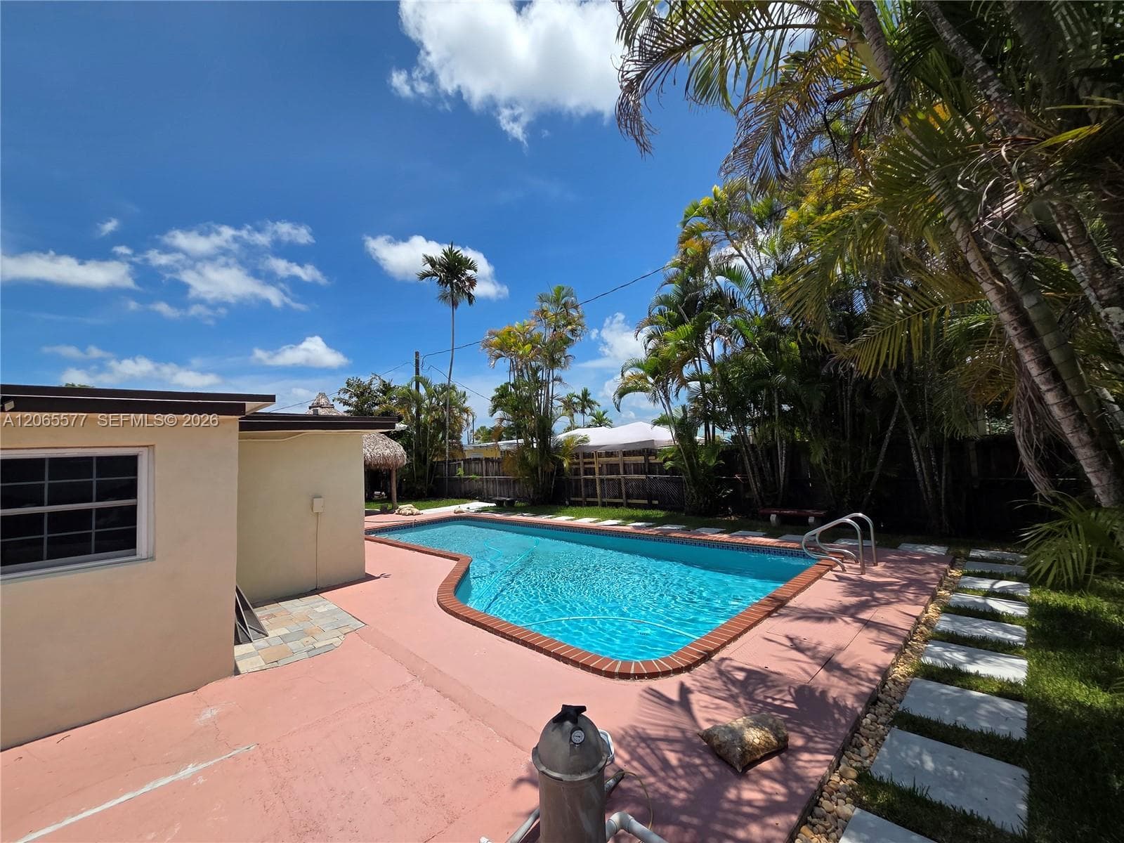 10500 SW 30th St photo 42