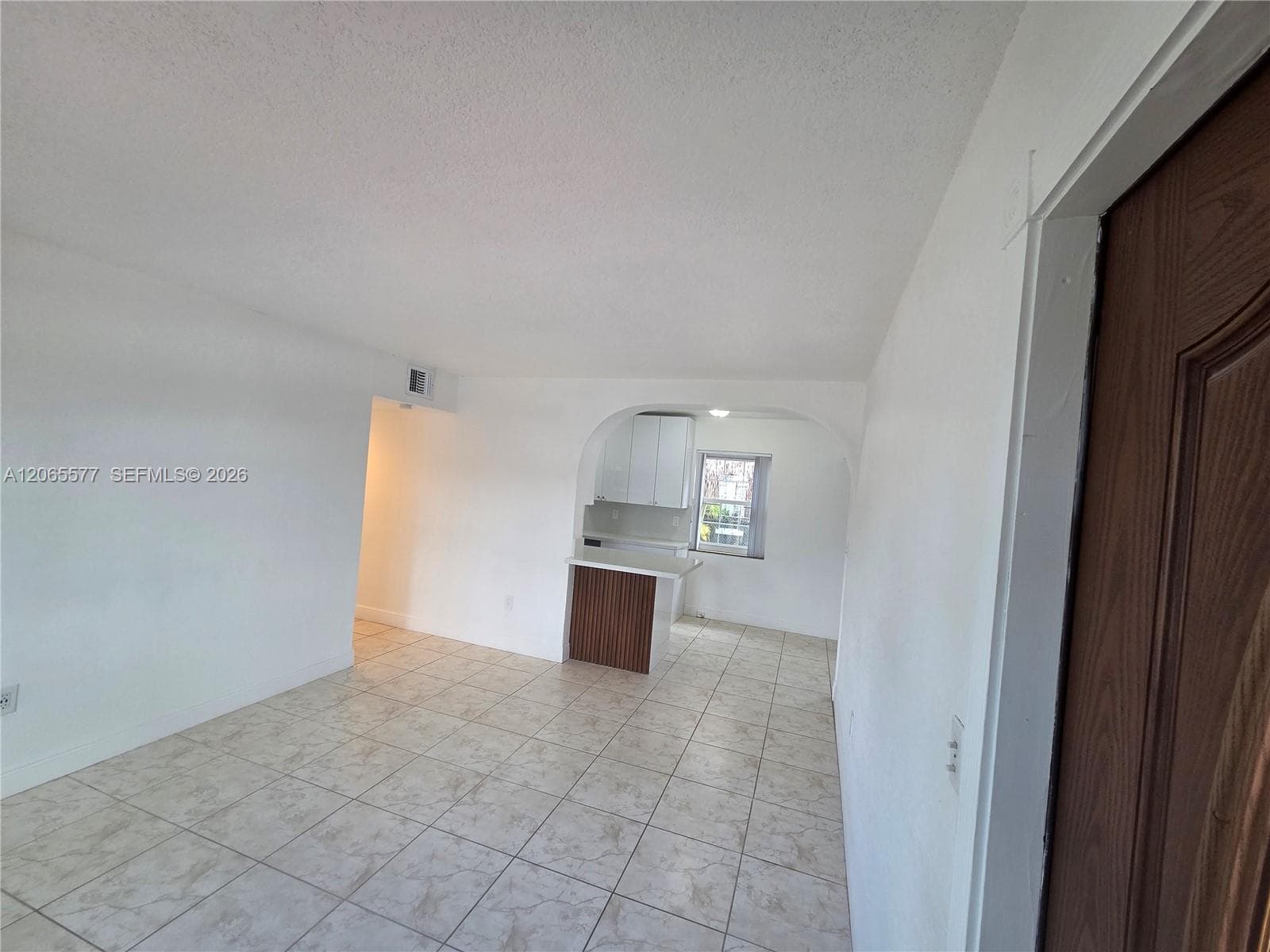 10500 SW 30th St photo 9