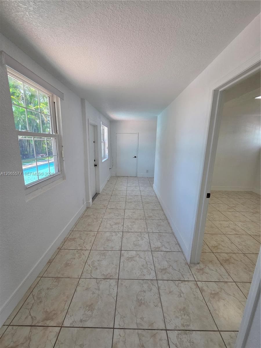 10500 SW 30th St photo 34