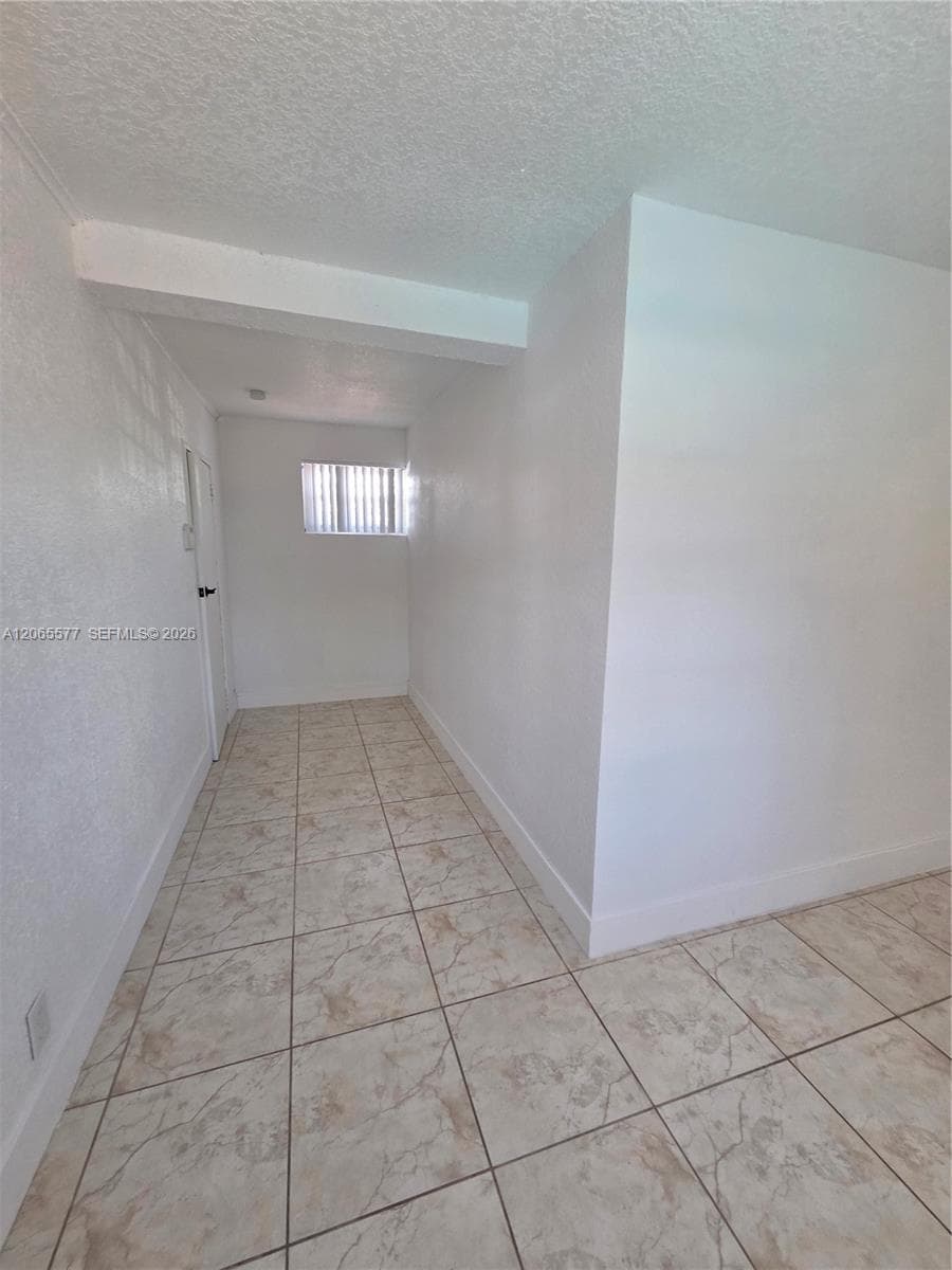 10500 SW 30th St photo 33
