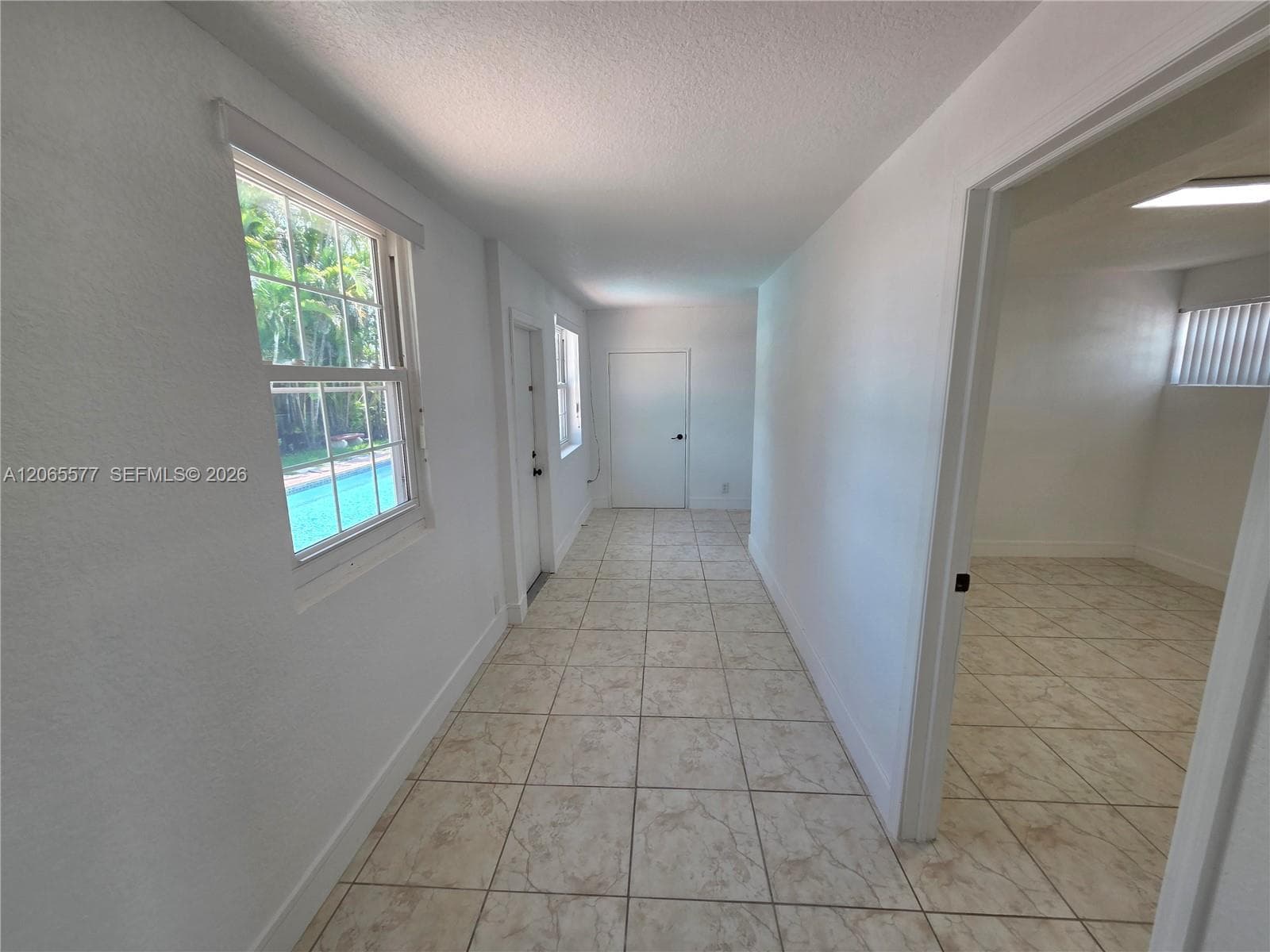 10500 SW 30th St photo 29