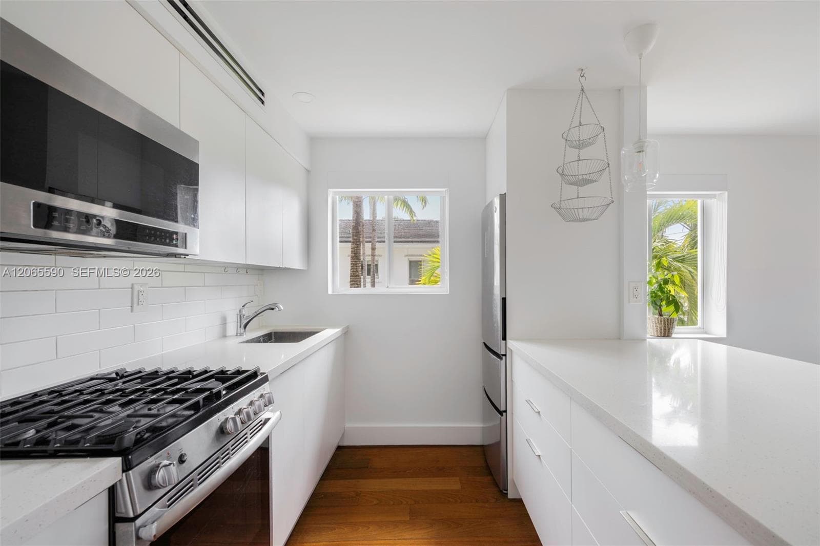 MOULIN ROUGE CONDO · #202-W in Miami Beach - Photo 2