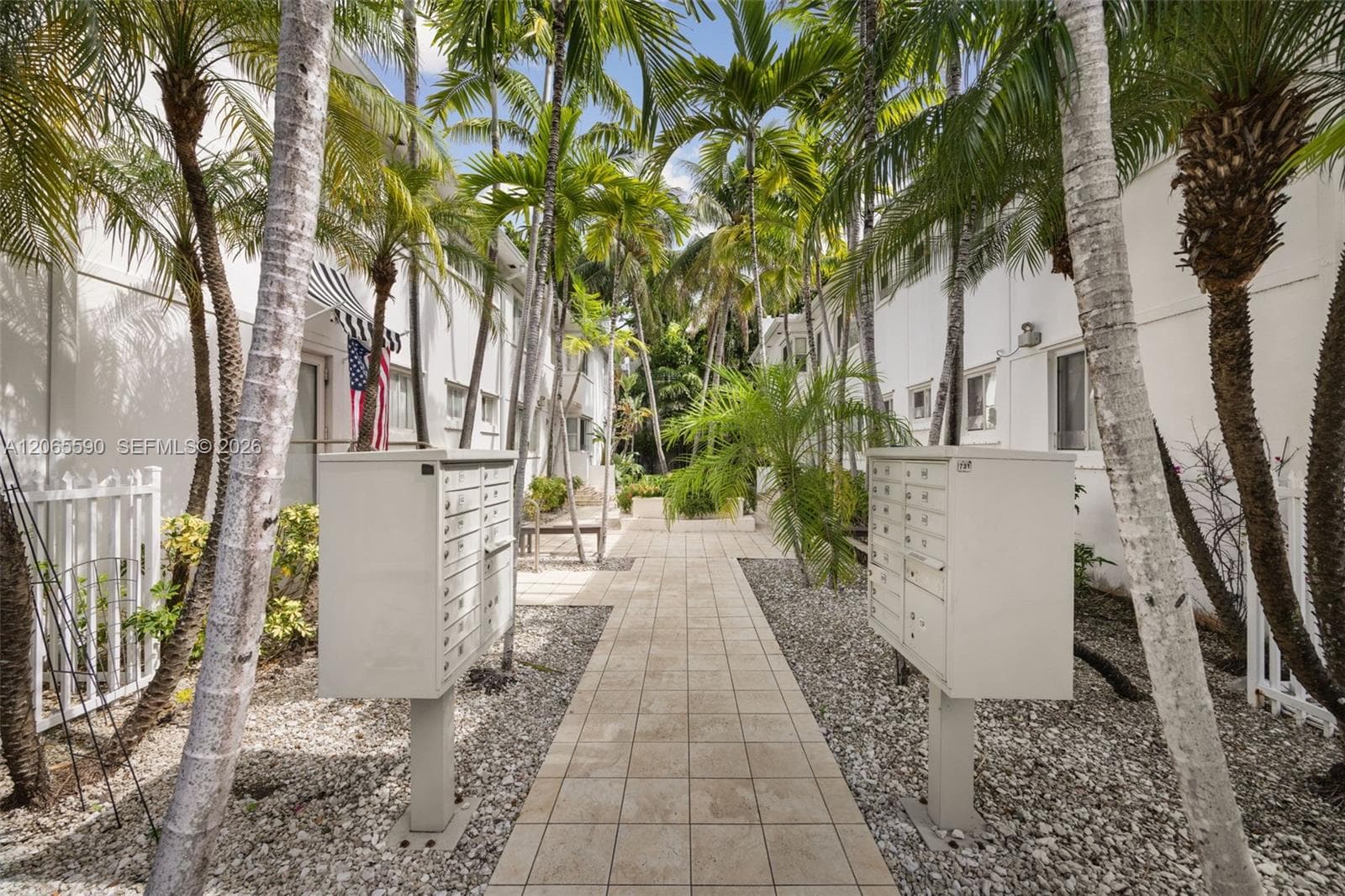 MOULIN ROUGE CONDO · #202-W in Miami Beach - Photo 13