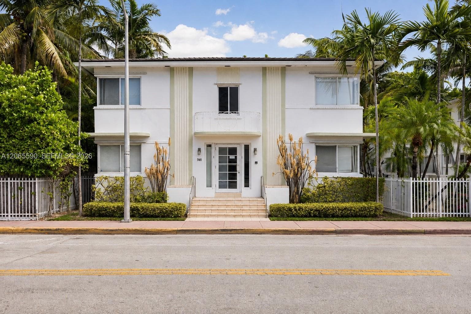 MOULIN ROUGE CONDO · #202-W in Miami Beach - Photo 15