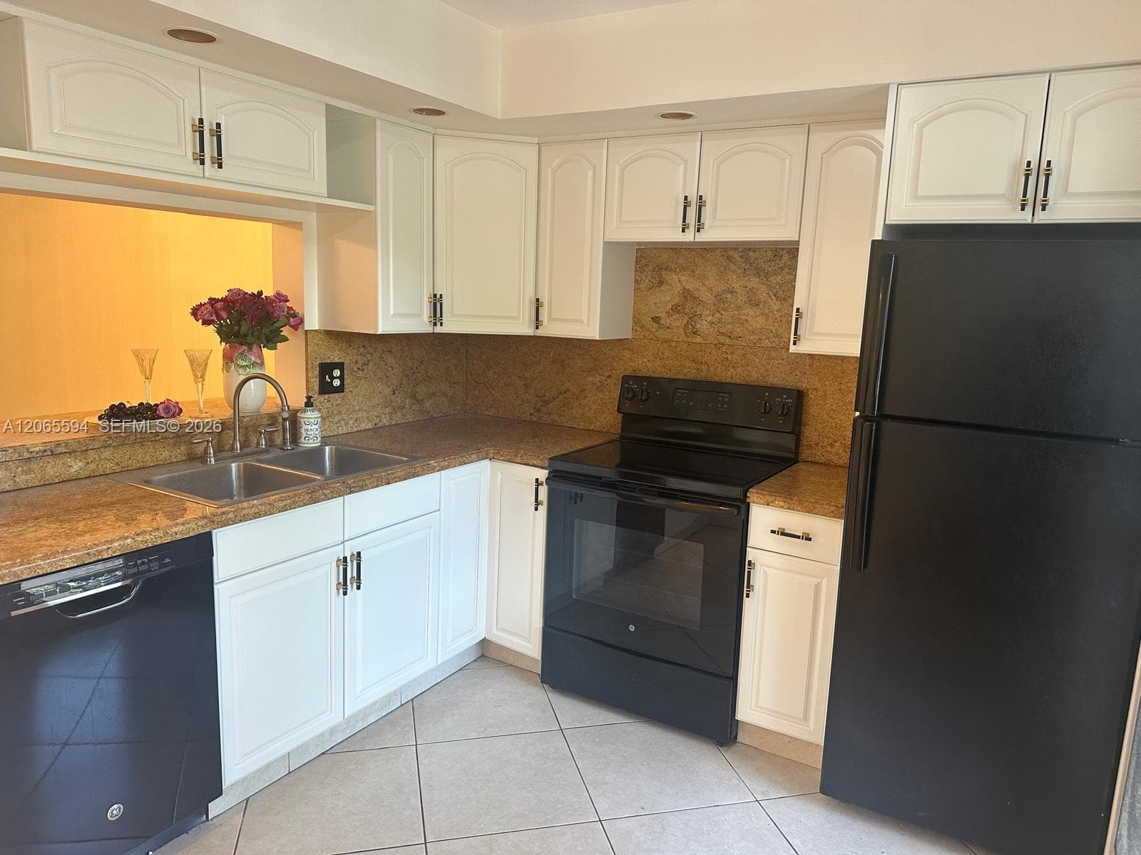 Meadowbrook Towers · #101 in Hallandale Beach - Photo 7