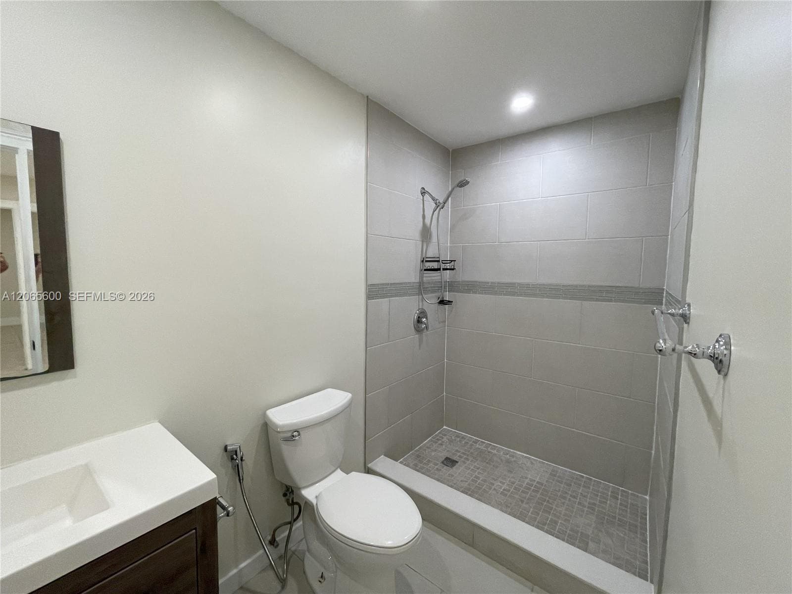 1447 Towhee St photo 5