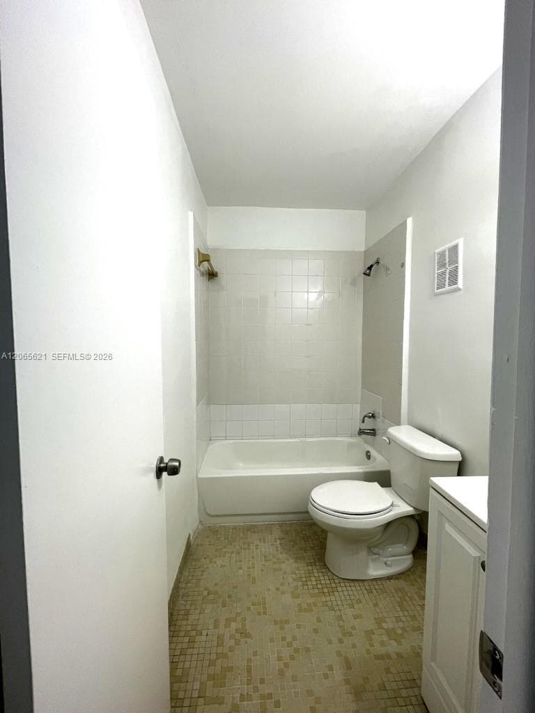 STAR LAKE NORTH NAUTILUS · #2224 in Miami - Photo 10