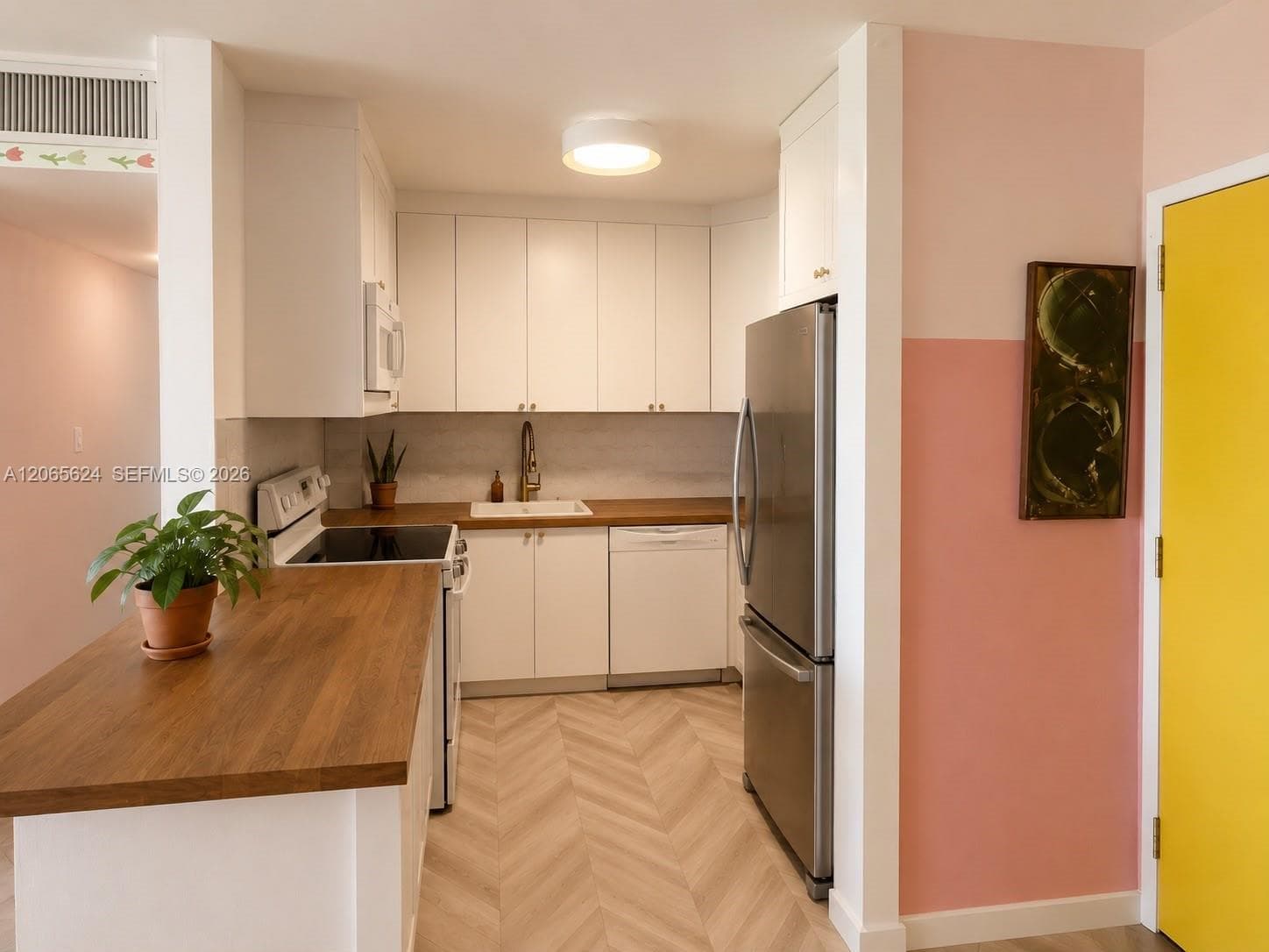 PARKVIEW POINT CONDO · #3D in Miami Beach - Photo 4