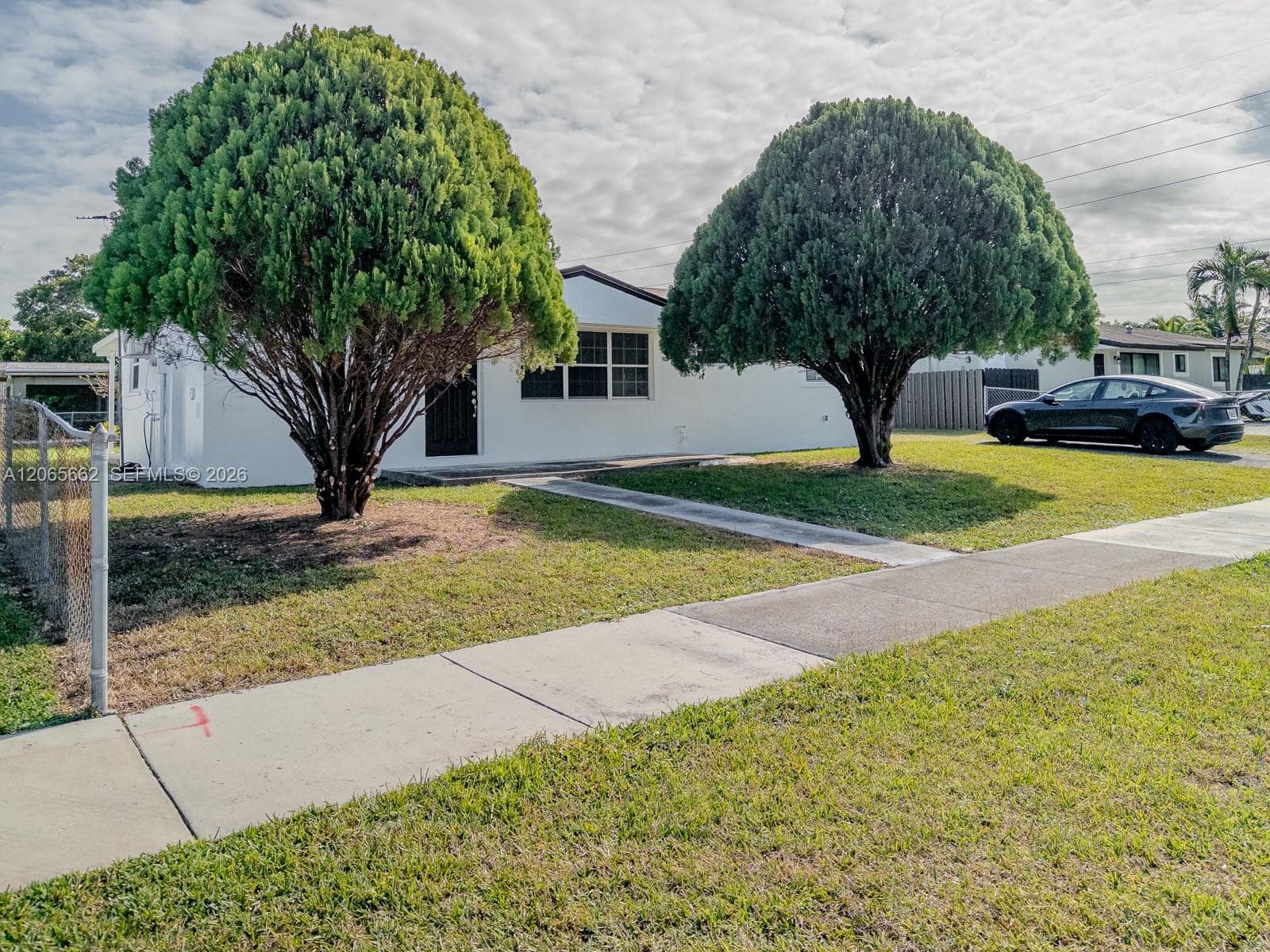 27913 SW 131st Ave #27913 photo 2
