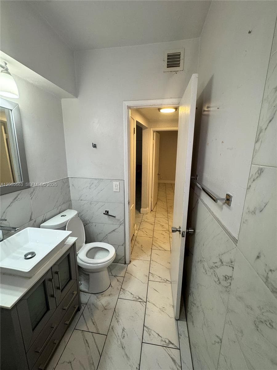 350 NW 58th Ave photo 8
