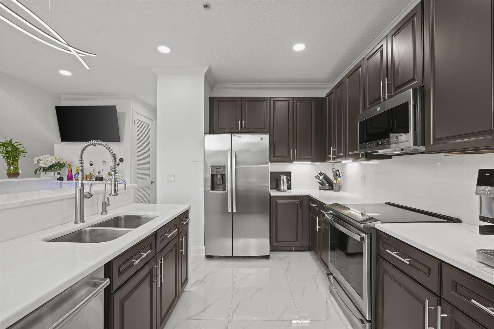 616 NW 38th Cir - 23.jpg-SMALL