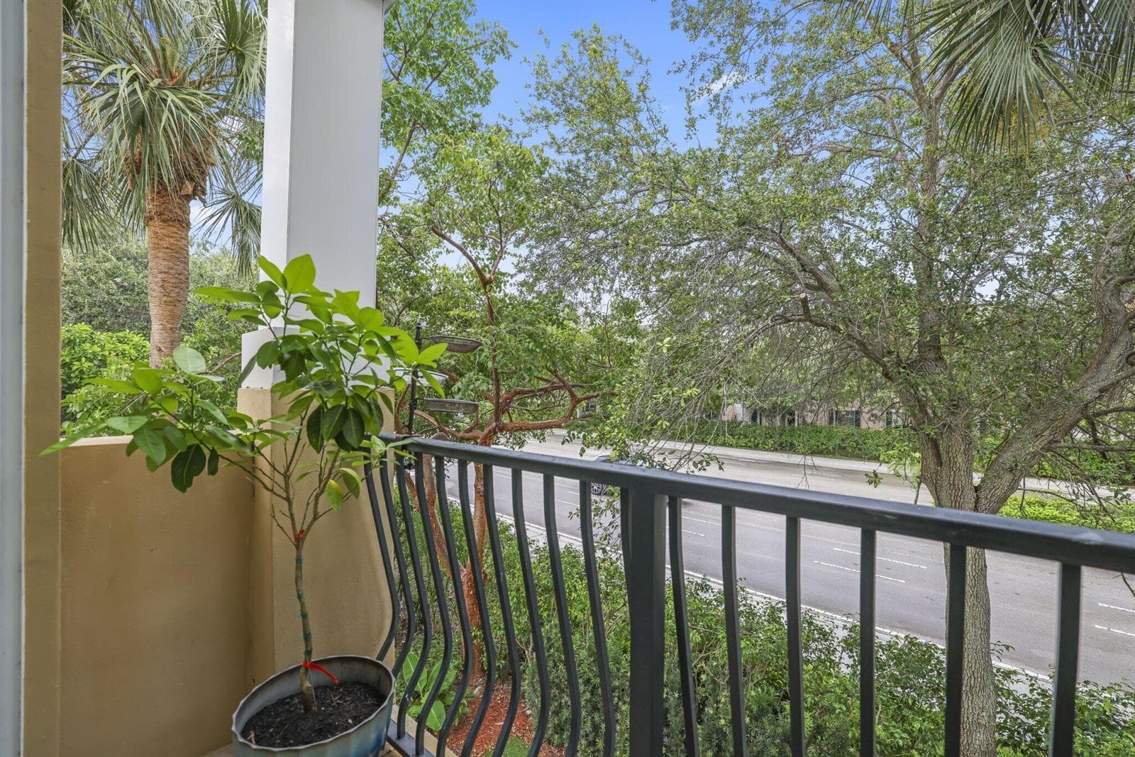 616 NW 38th Cir - 27.jpg-SMALL